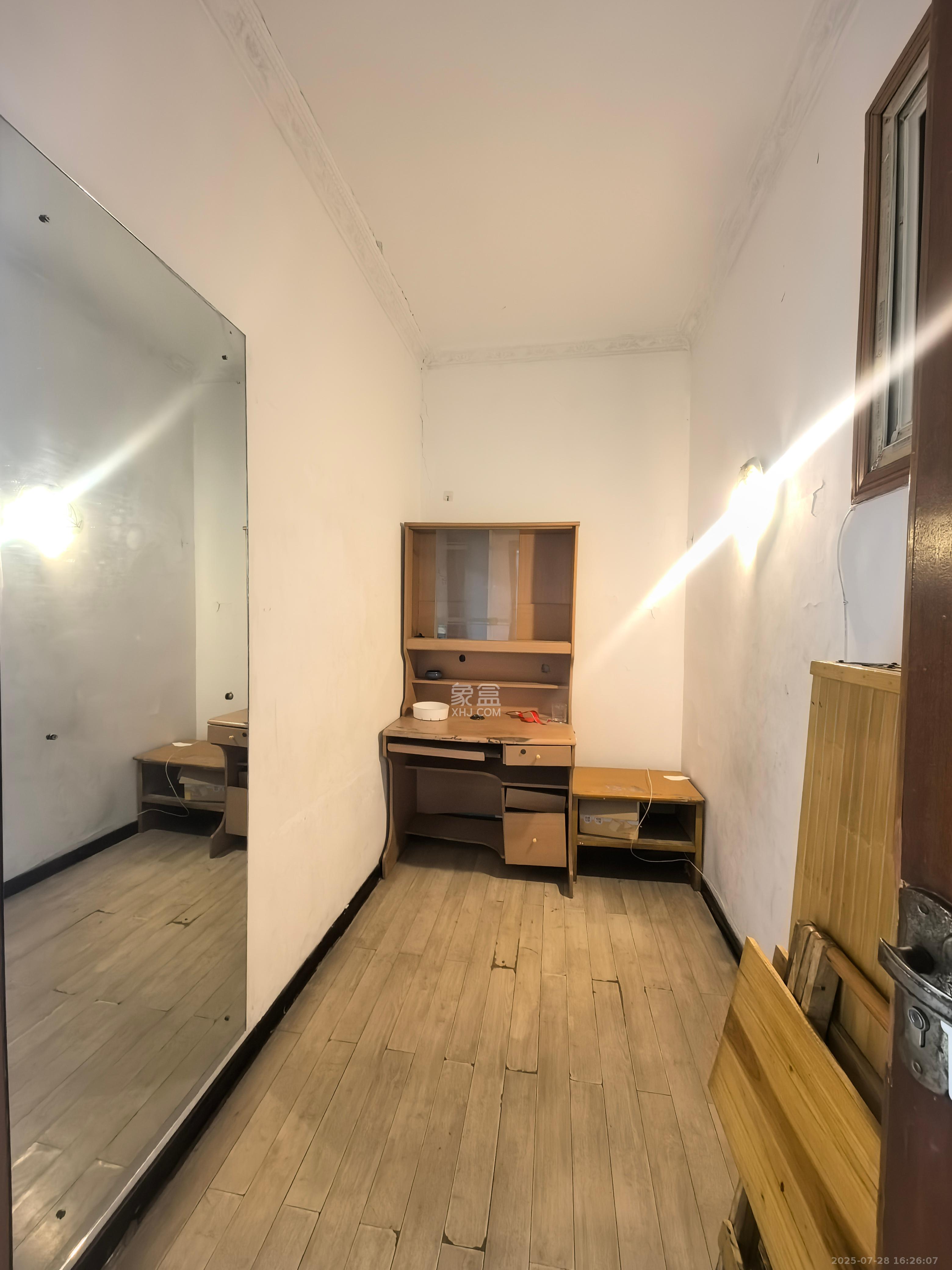 王家垅社区汽电(东风路六条巷) 2室1厅1卫 1000.0元/月 王家垅社区汽电(东风路六条巷) 2室1厅1卫 1000.0元/月室内图