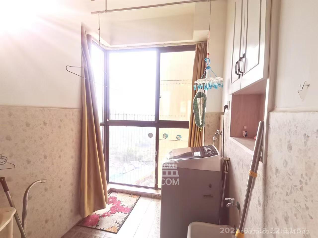 佳兆业水岸新都  3室2厅1卫   1600.00元/月室内图
