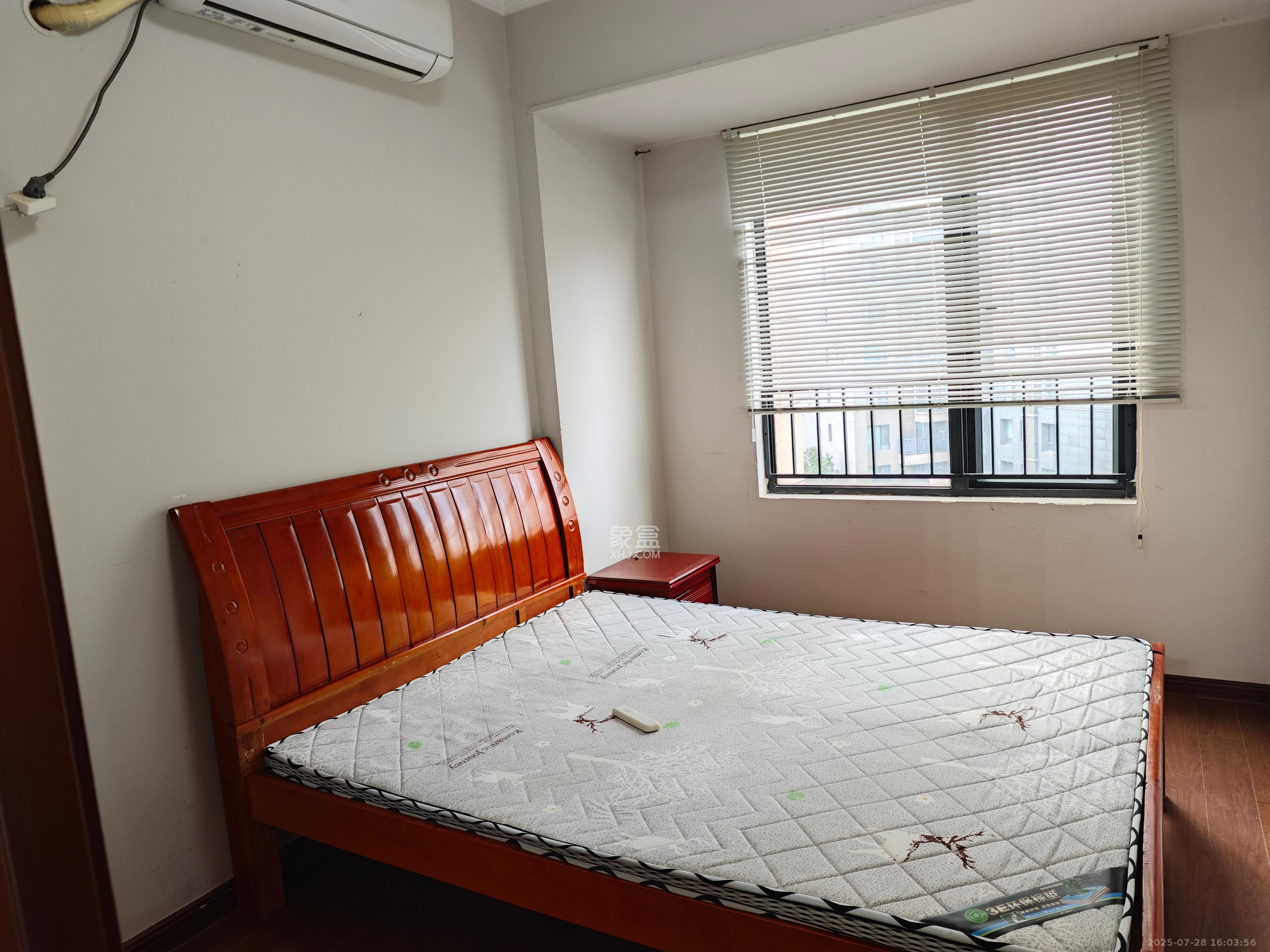 万科金域华府二期  3室2厅1卫    2400.0元/月 万科金域华府二期  3室2厅1卫    2400.0元/月室内图