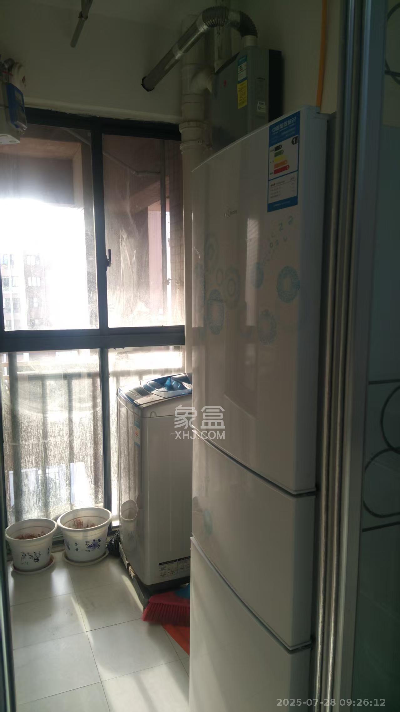中建芙蓉工社  2室1厅1卫    2000.0元/月室内图