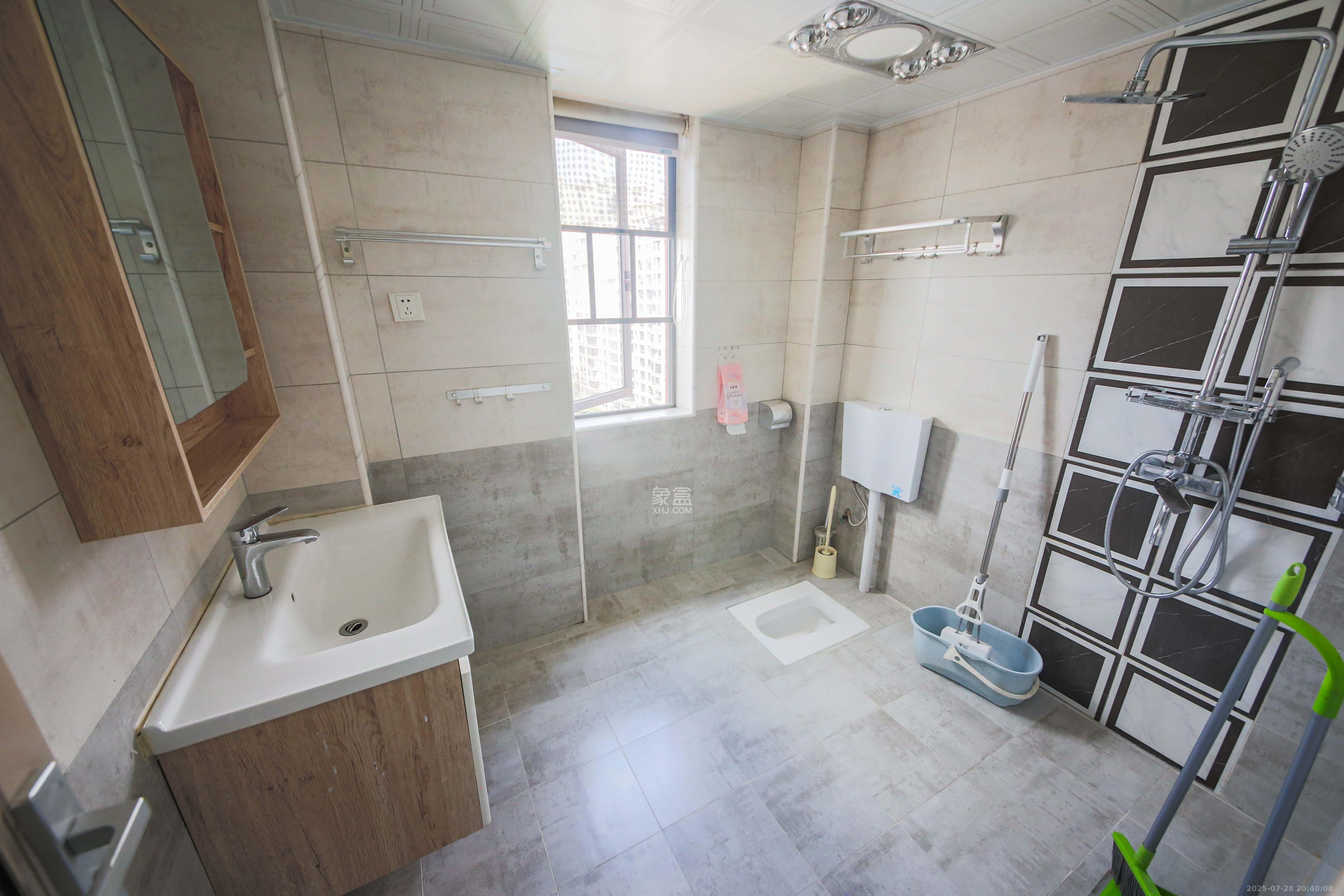 富瑞星座  3室2厅1卫    100.0万卫生间