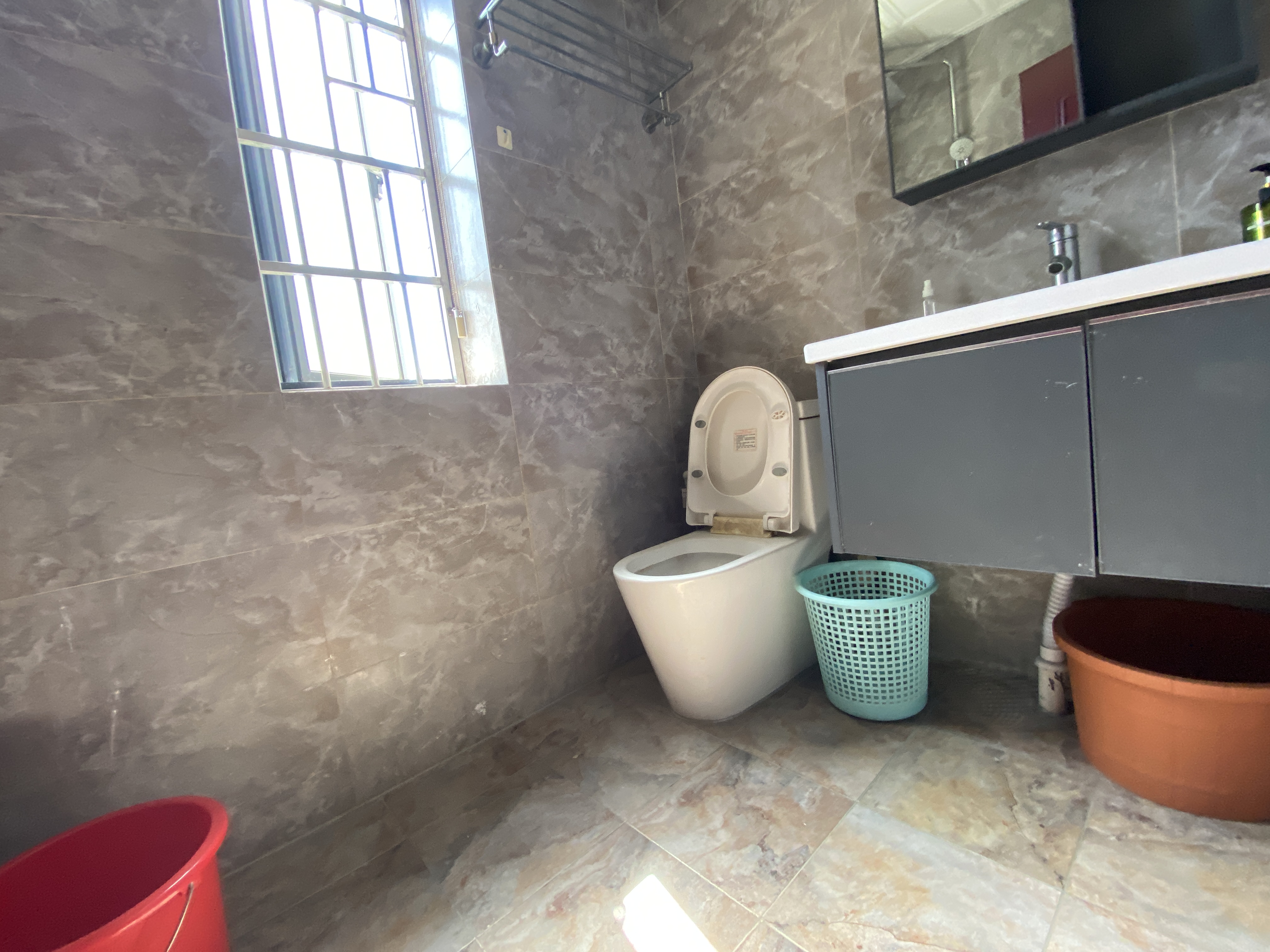 和信广场 3室2厅1卫 3000.0元/月 和信广场 3室2厅1卫 3000.0元/月室内图