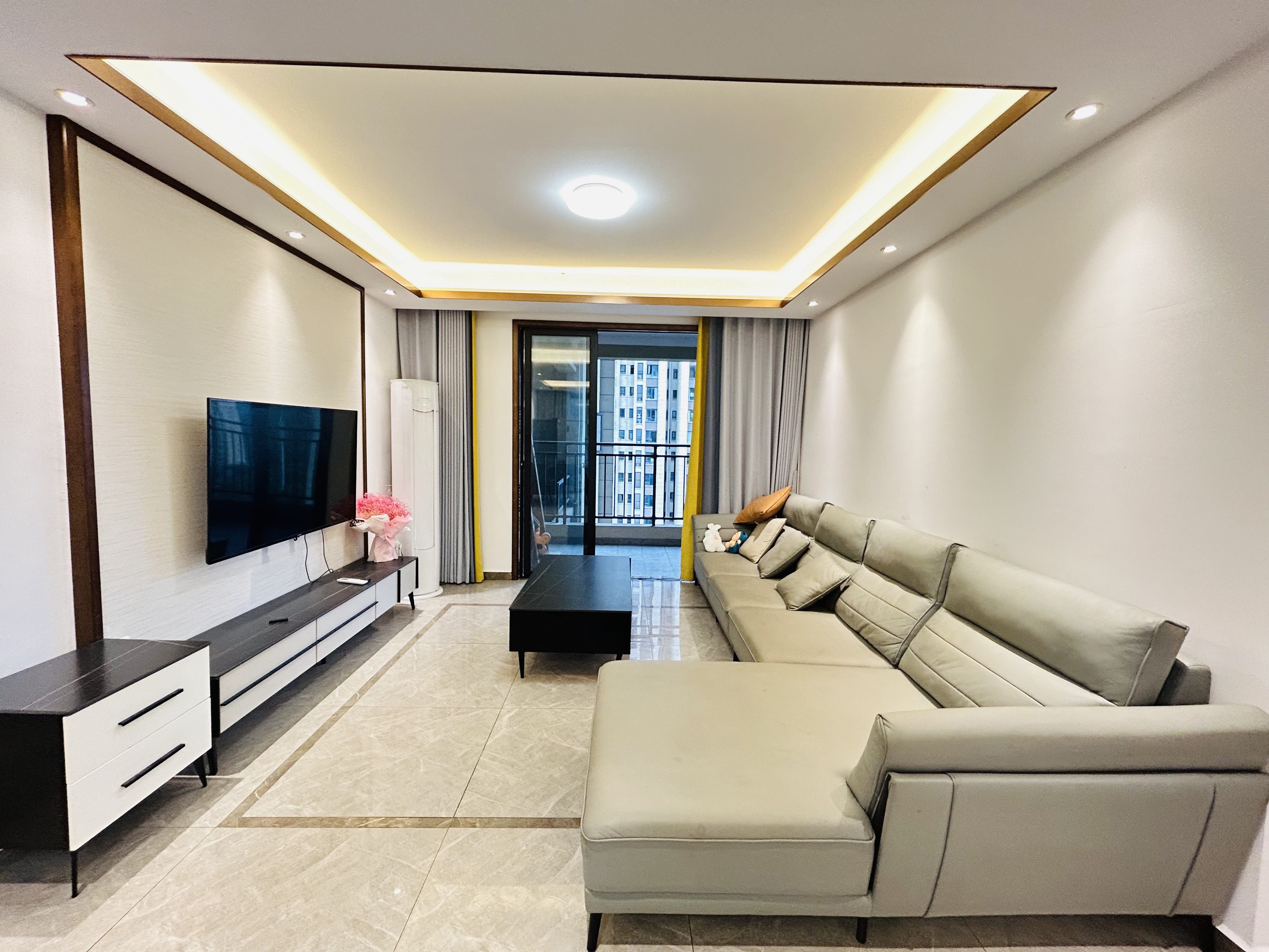 荣盛碧桂园铂悦府 3室2厅2卫 2200.0元/月 荣盛碧桂园铂悦府 3室2厅2卫 2200.0元/月室内图