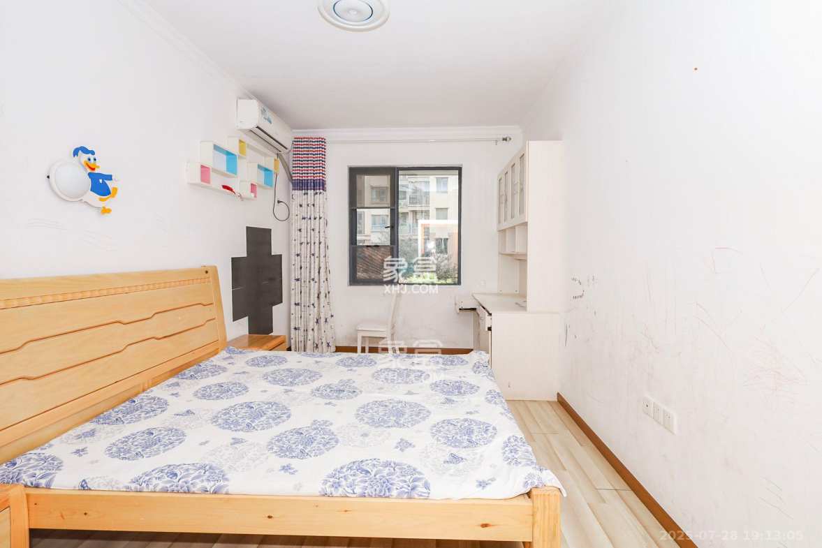 八方小区D区 4室2厅2卫 5000.0元/月 八方小区D区 4室2厅2卫 5000.0元/月室内图