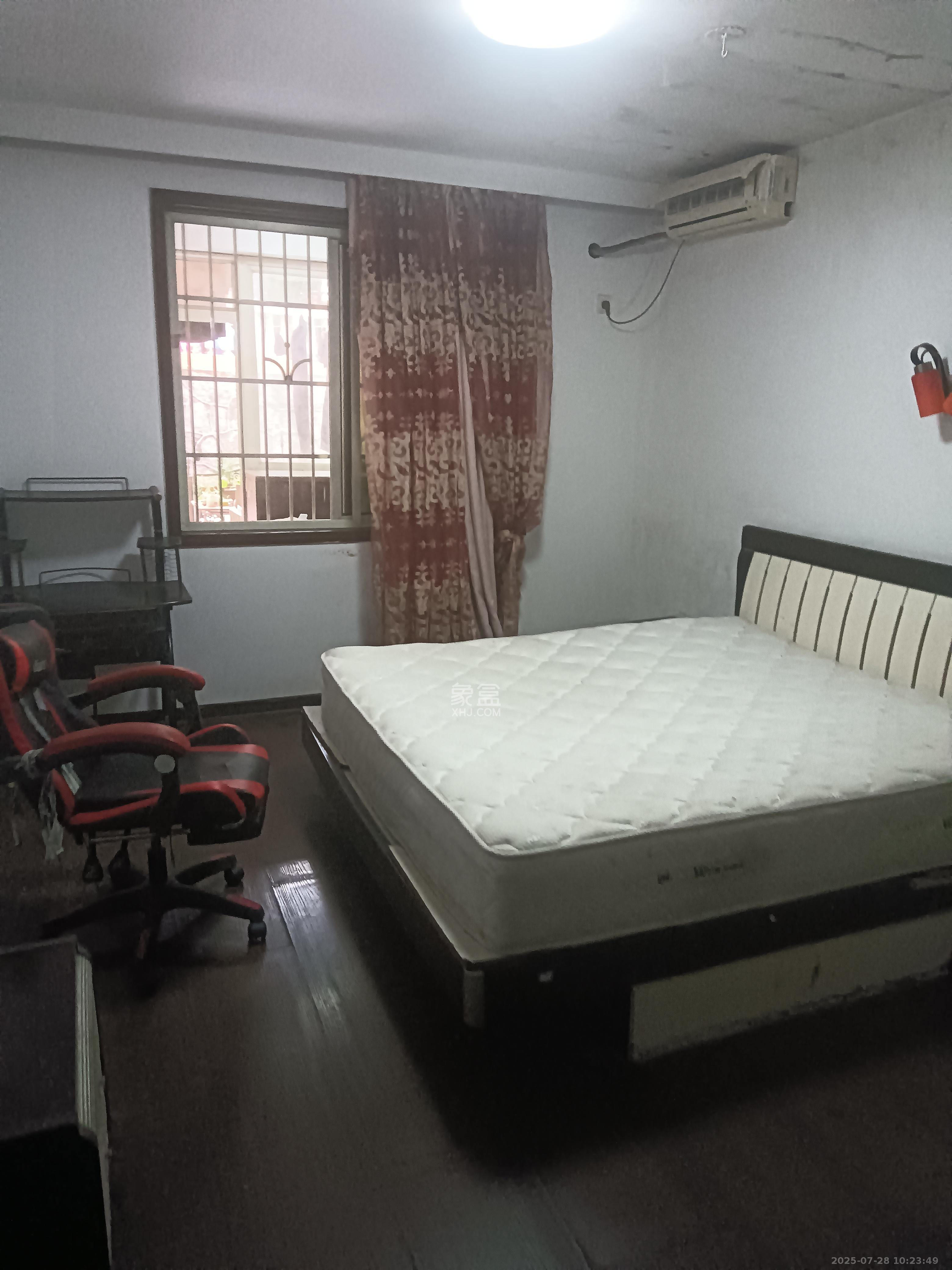 御景龙城  3室2厅2卫    1500.0元/月室内图