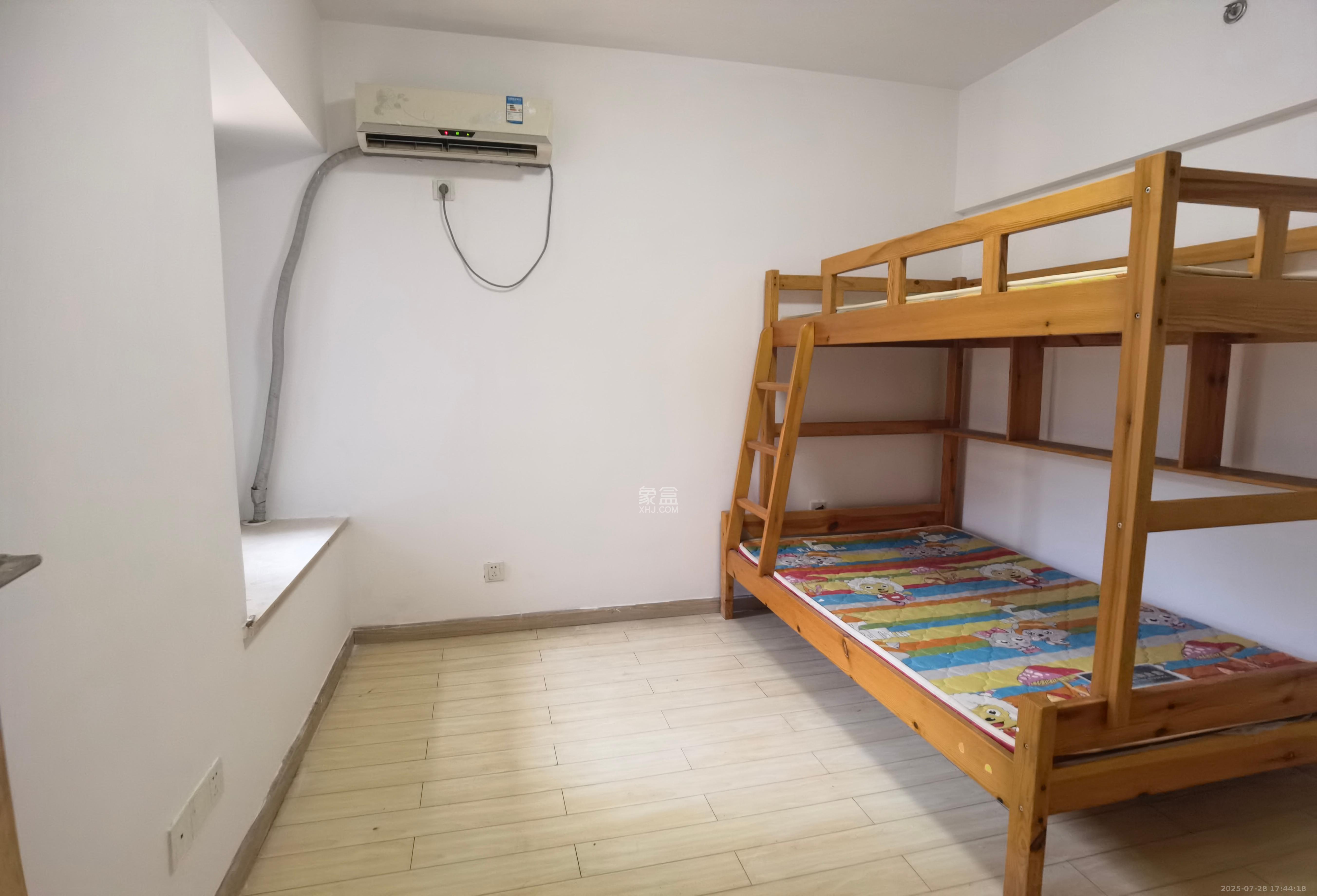 中信文化广场(中信新城二期) 2室2厅1卫 1600.0元/月 中信文化广场(中信新城二期) 2室2厅1卫 1600.0元/月室内图