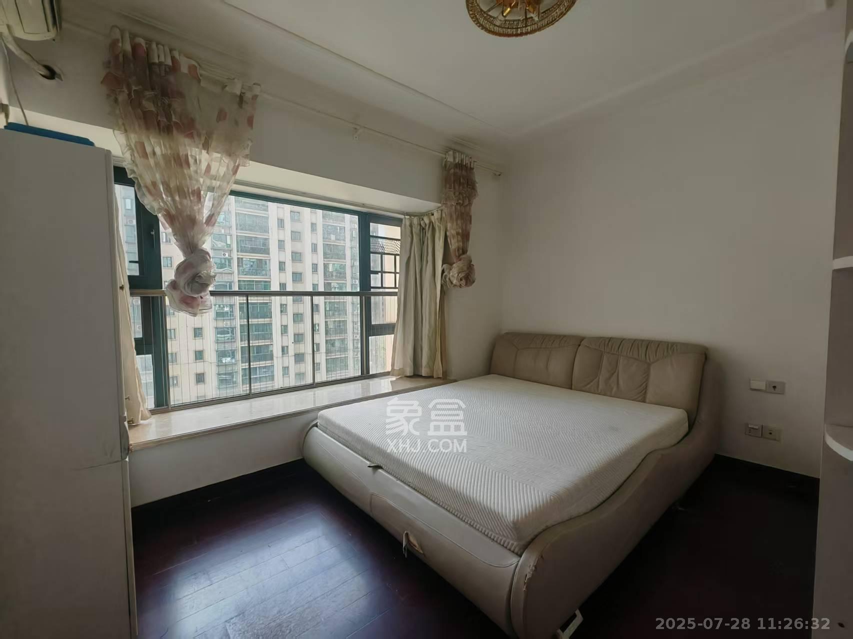 恒大华府  3室2厅1卫    2500.0元/月 恒大华府  3室2厅1卫    2500.0元/月室内图