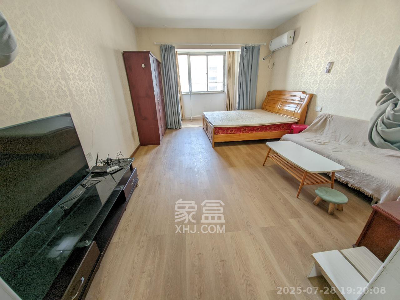 上河国际F座  1室1厅1卫    1600.0元/月室内图1