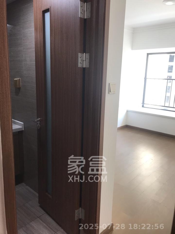 阳光城尚东湾蓝莓苑  5室2厅3卫    4200.0元/月室内图