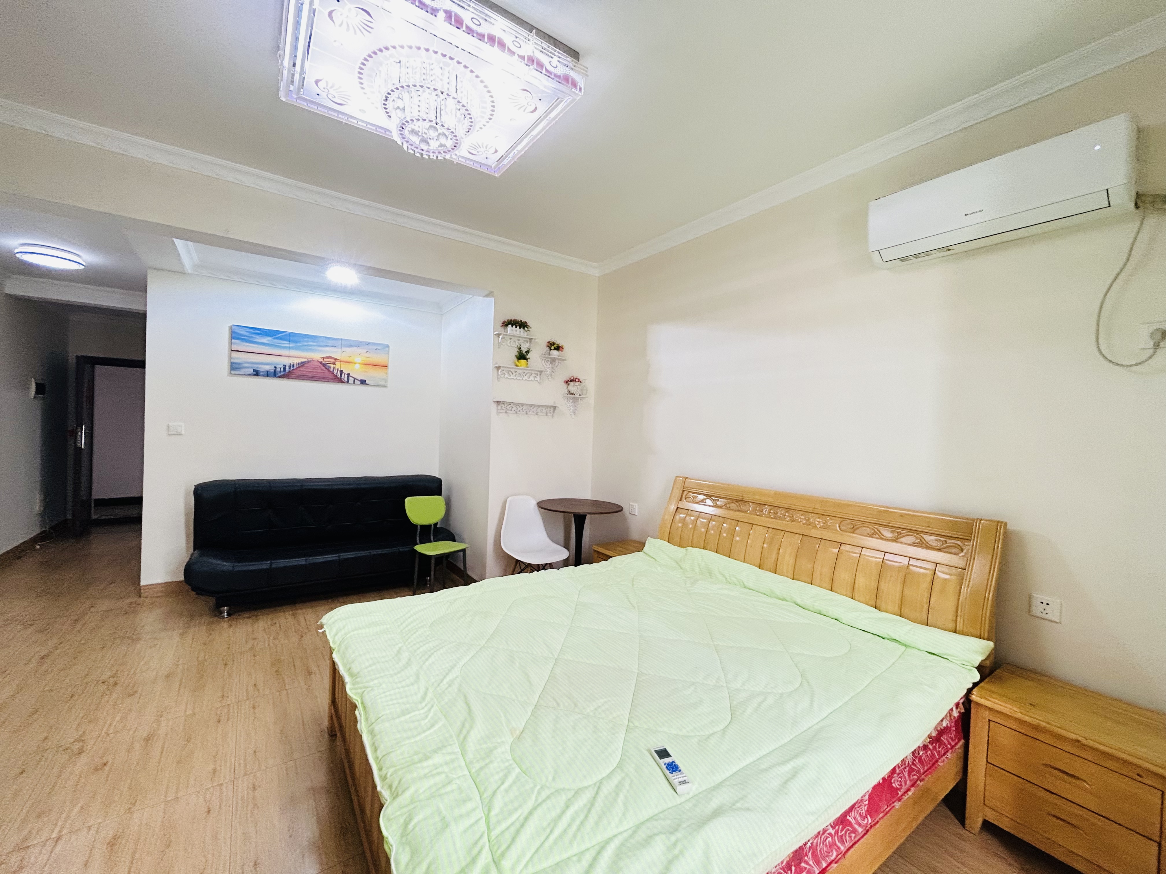 世纪嘉苑  1室1厅1卫    1100.0元/月 世纪嘉苑  1室1厅1卫    1100.0元/月室内图1