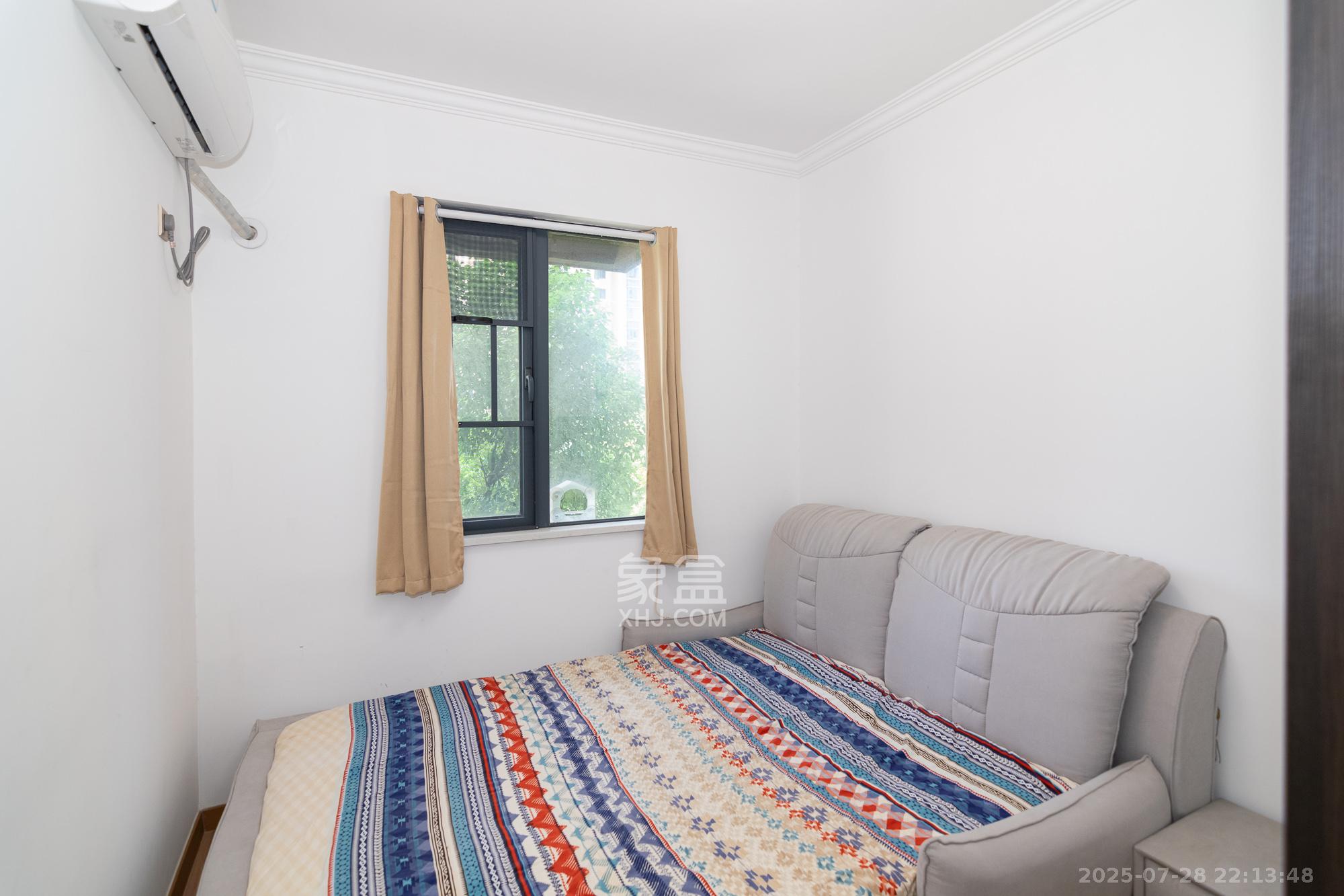 中粮鸿云 3室2厅1卫 75.80万 中粮鸿云 3室2厅1卫 75.80万卧室