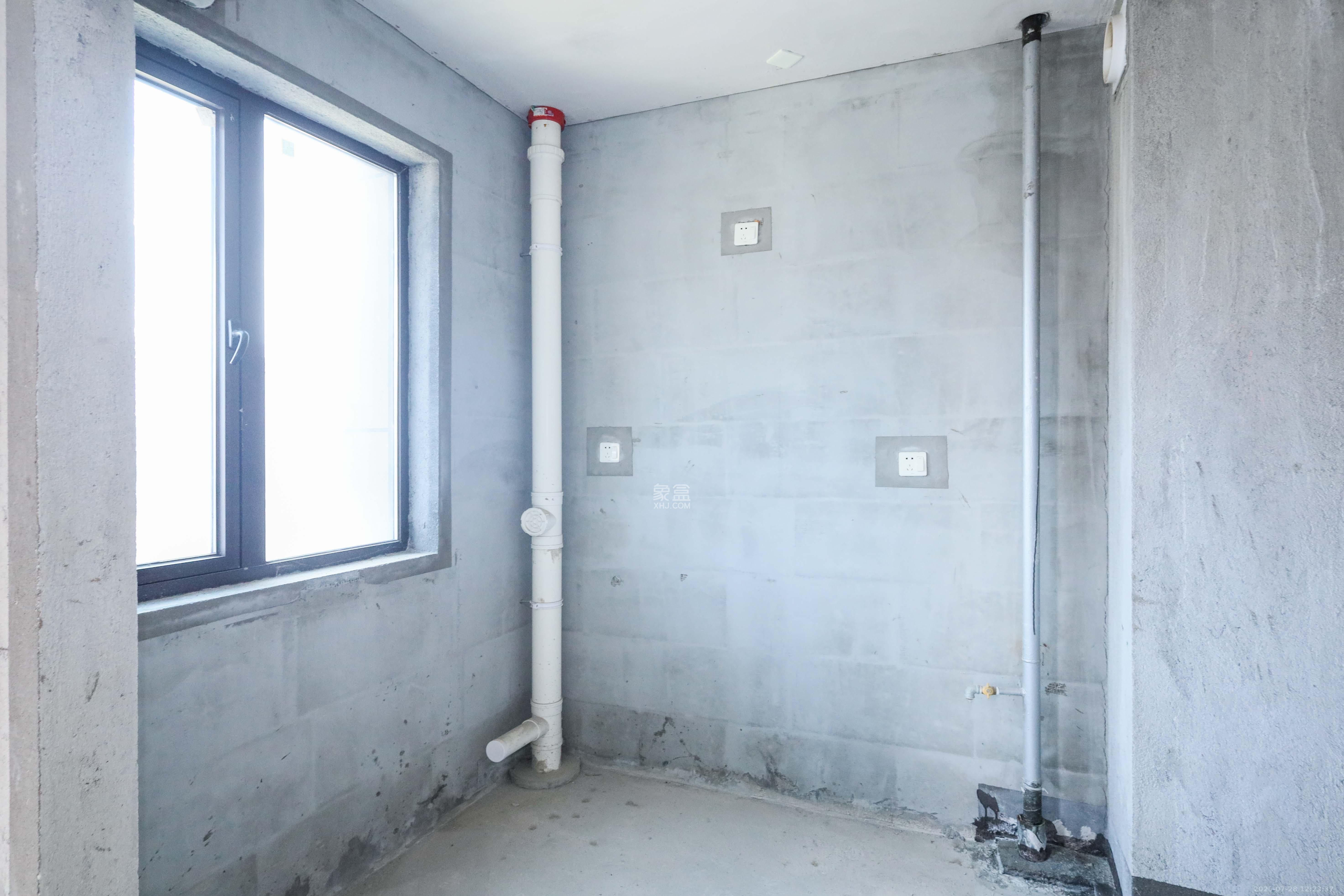 中国铁建梅溪青秀三期 4室2厅2卫 193.0万 中国铁建梅溪青秀三期 4室2厅2卫 193.0万厨房