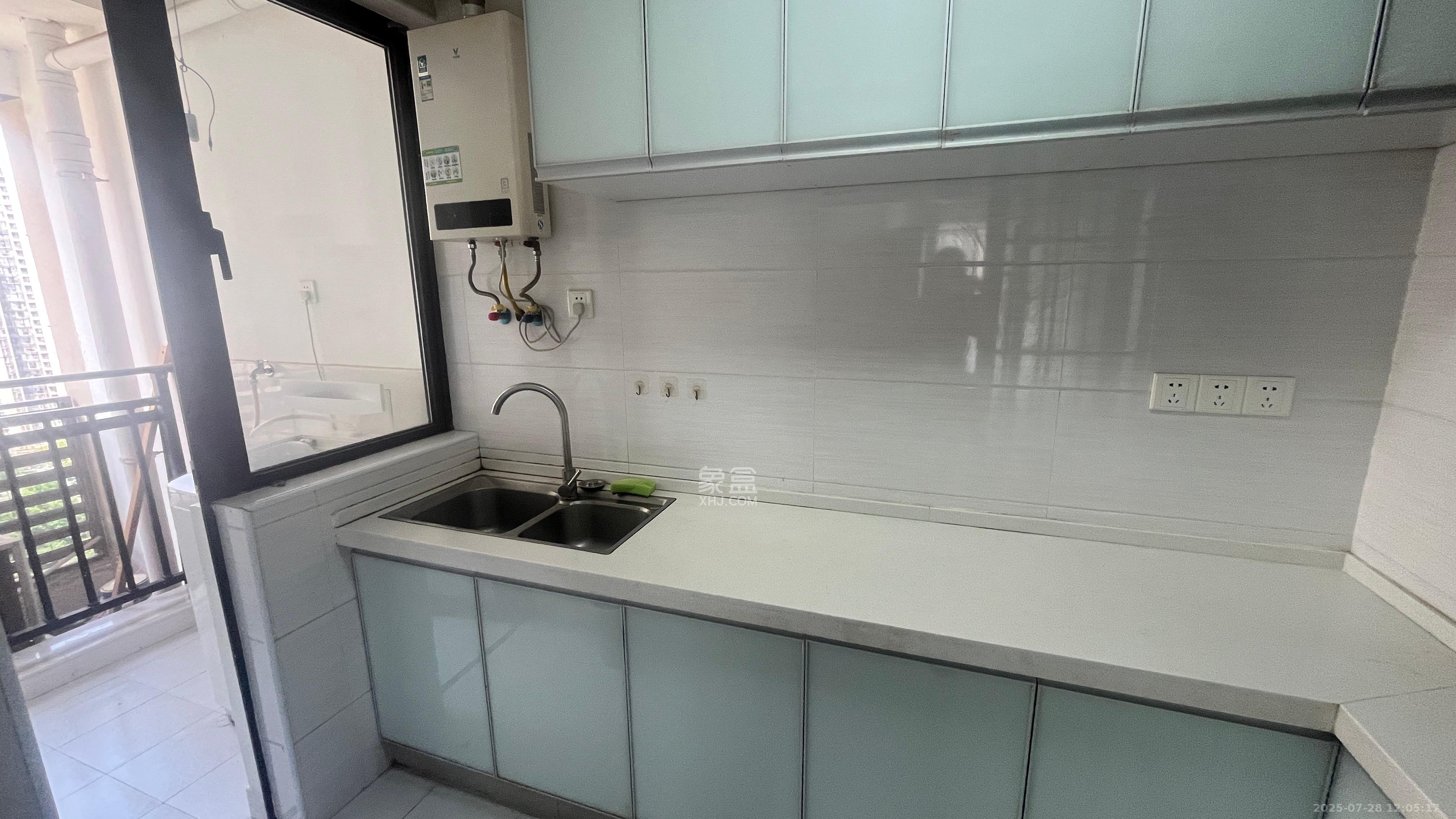 和泓梅溪四季  3室1厅1卫    2100.0元/月室内图