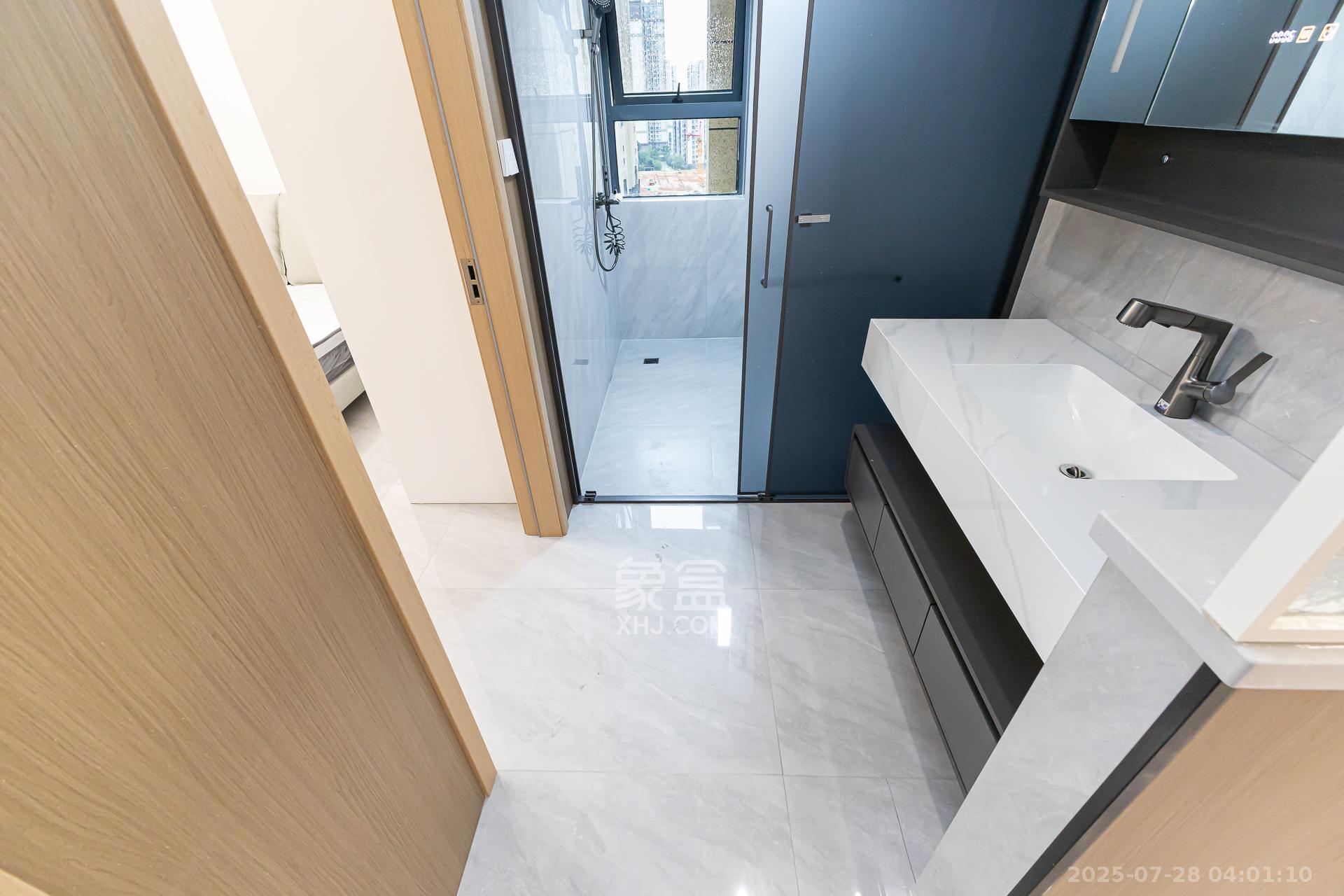 明发阅江悦府  5室2厅2卫    119.8万 明发阅江悦府  5室2厅2卫    119.8万卫生间