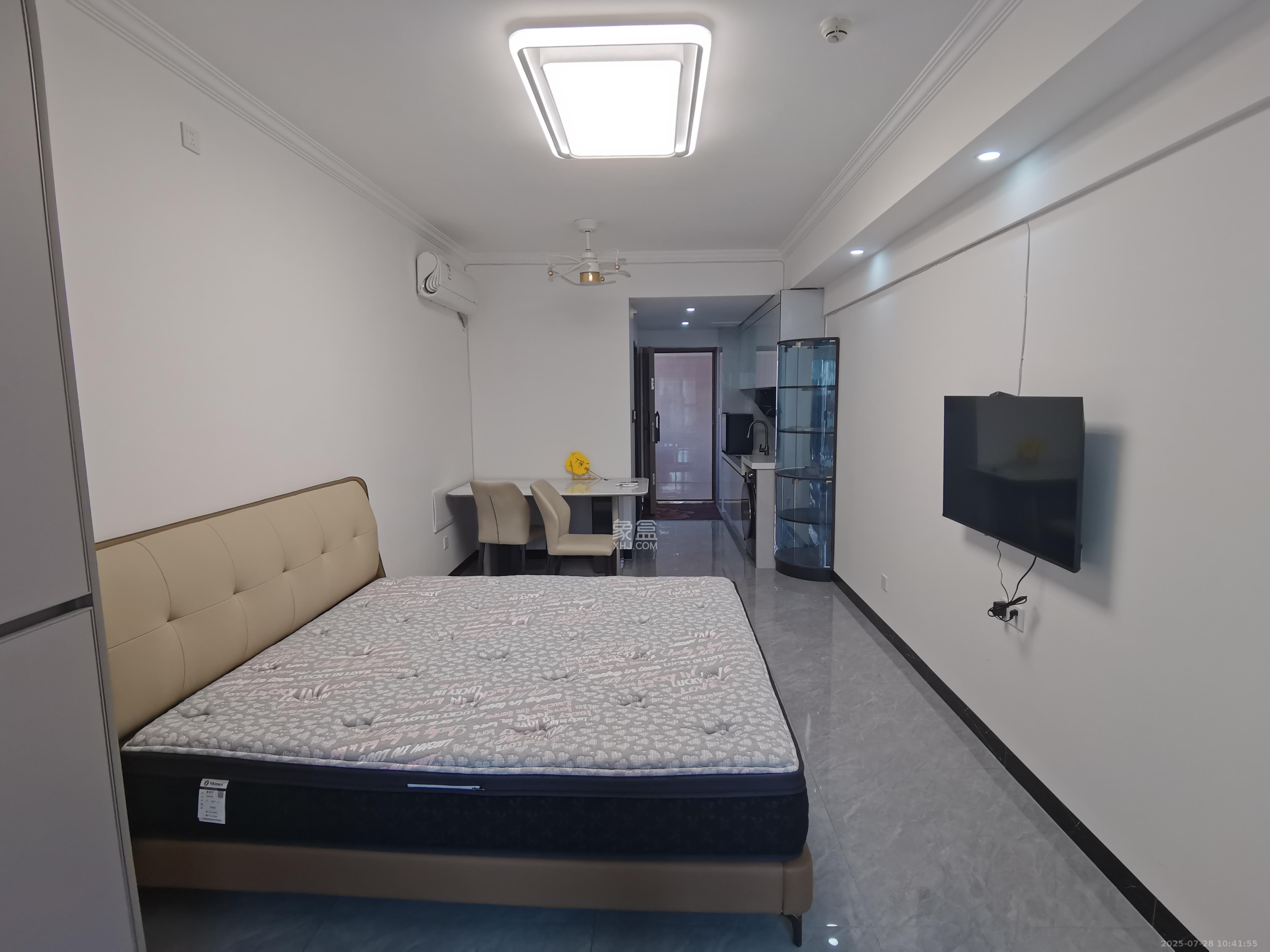 兰亭湾畔 1室1厅1卫 2000.0元/月 兰亭湾畔 1室1厅1卫 2000.0元/月室内图