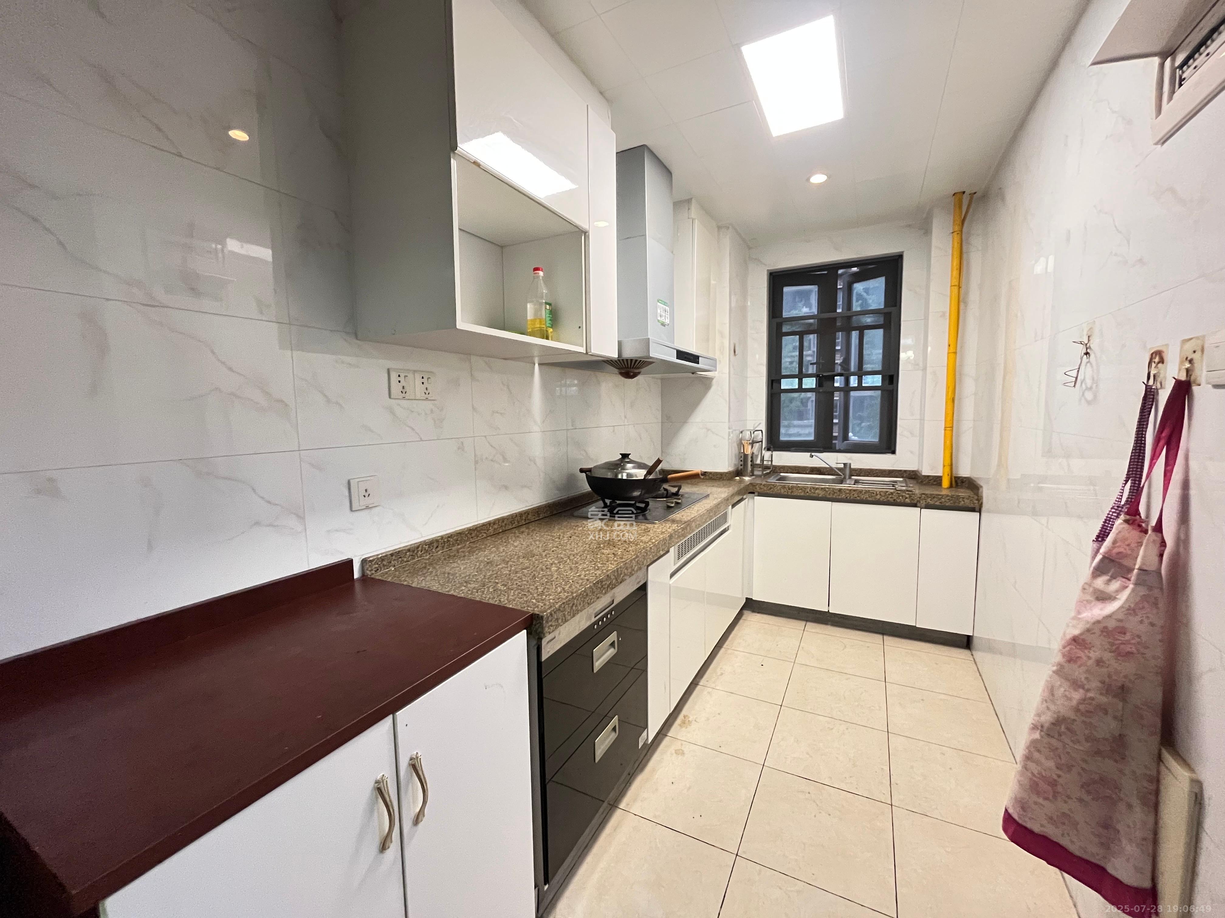 恒大江湾 4室2厅2卫 3000.0元/月 恒大江湾 4室2厅2卫 3000.0元/月室内图