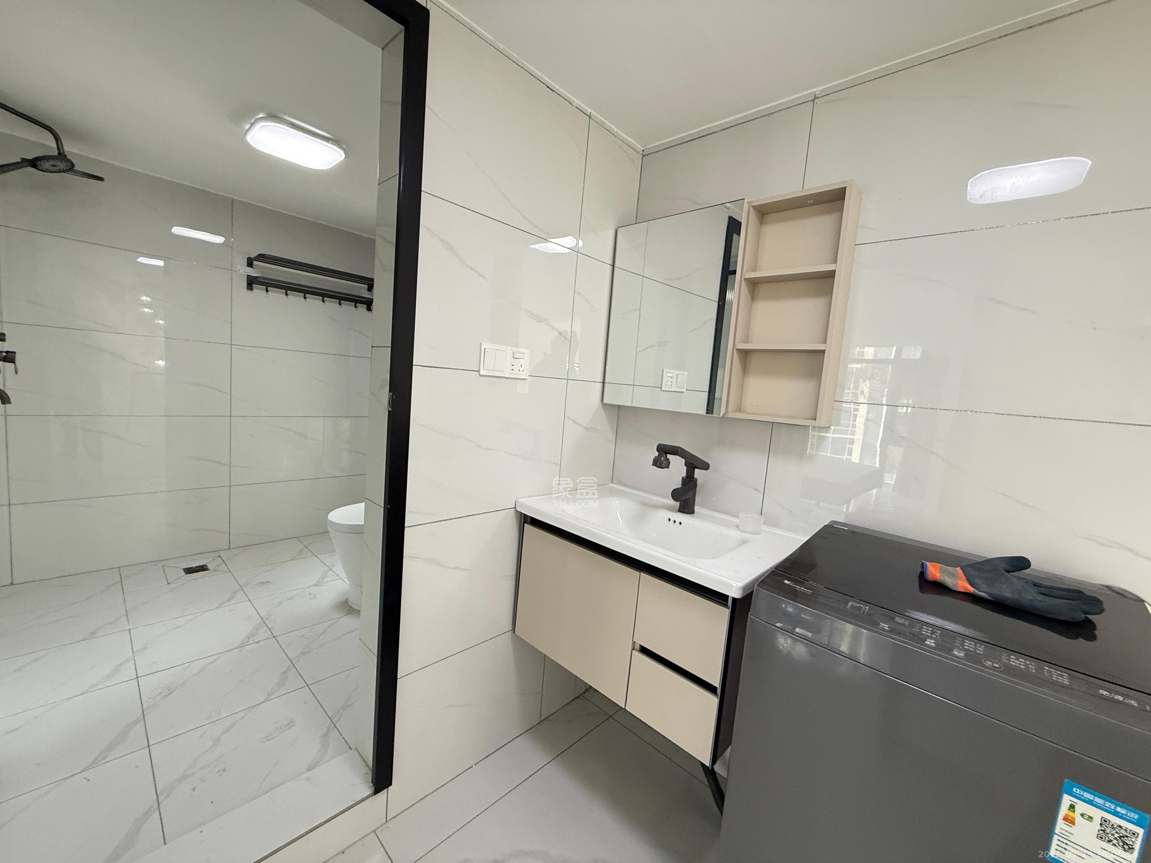 紫鑫中央广场（高铁新城）  3室2厅1卫    2500.0元/月室内图