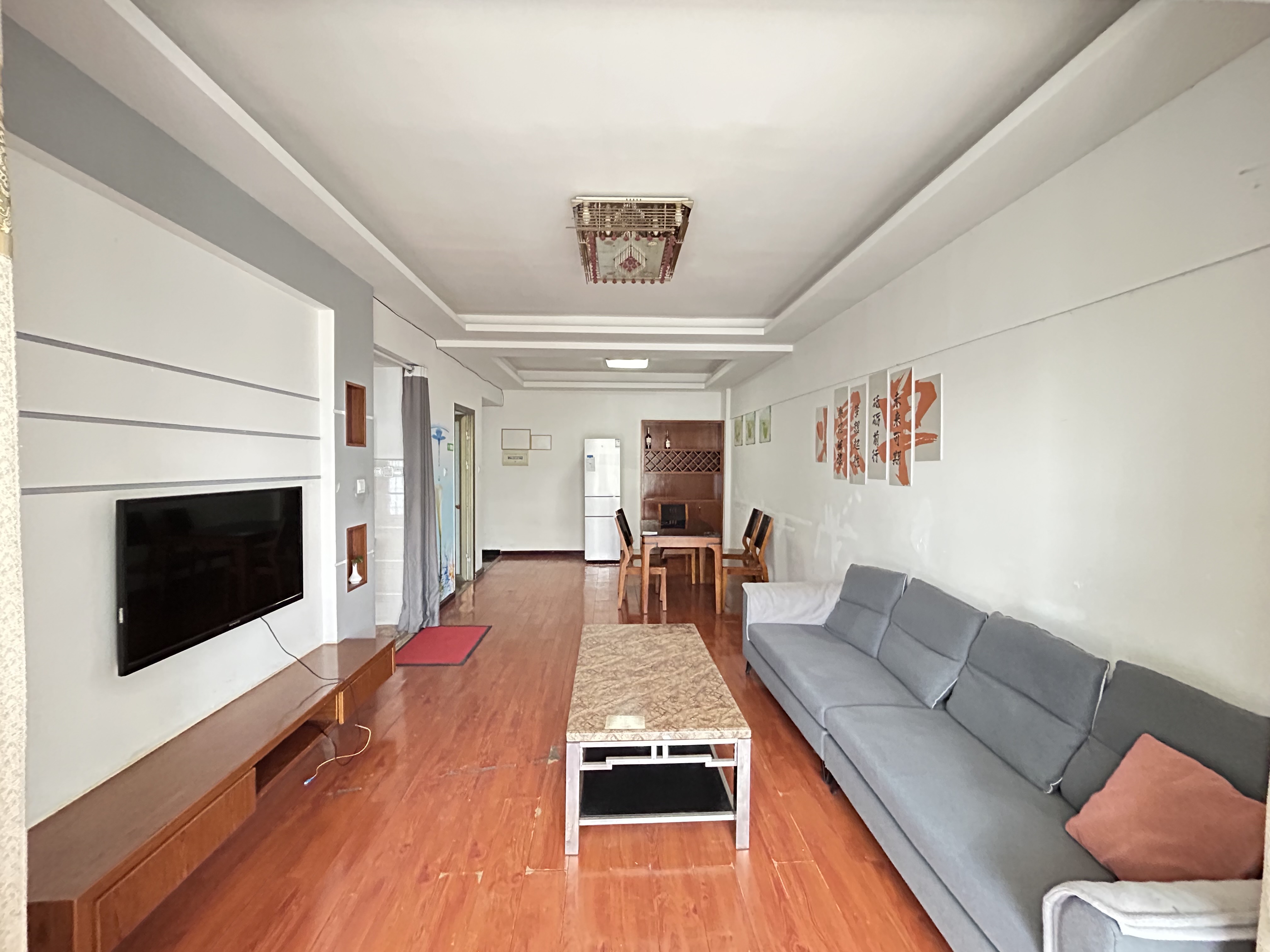 逸臣广场 1室0厅0卫 1666.0元/月 逸臣广场 1室0厅0卫 1666.0元/月室内图