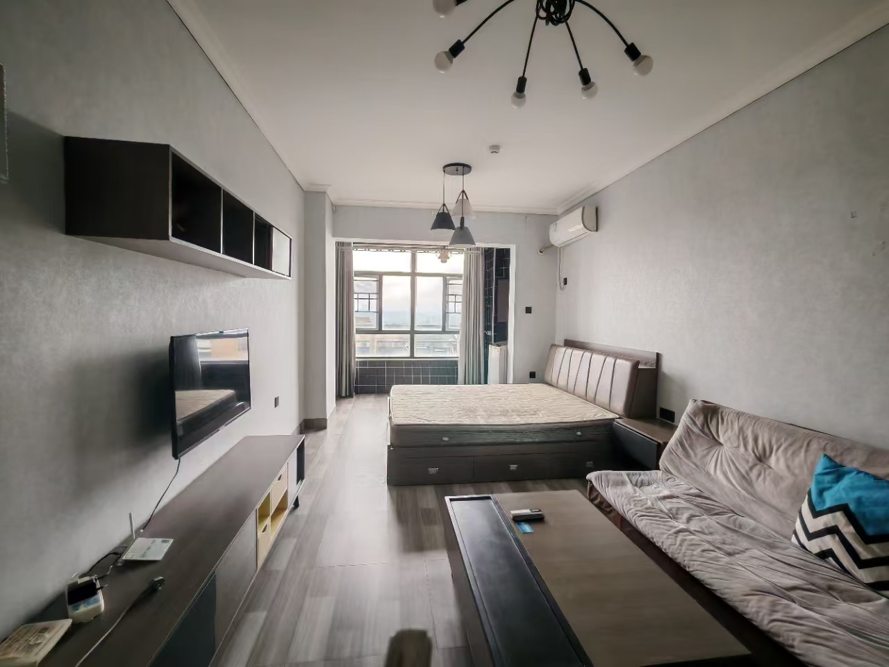 梓山湖公馆 1室1厅1卫 1300.0元/月 梓山湖公馆 1室1厅1卫 1300.0元/月室内图