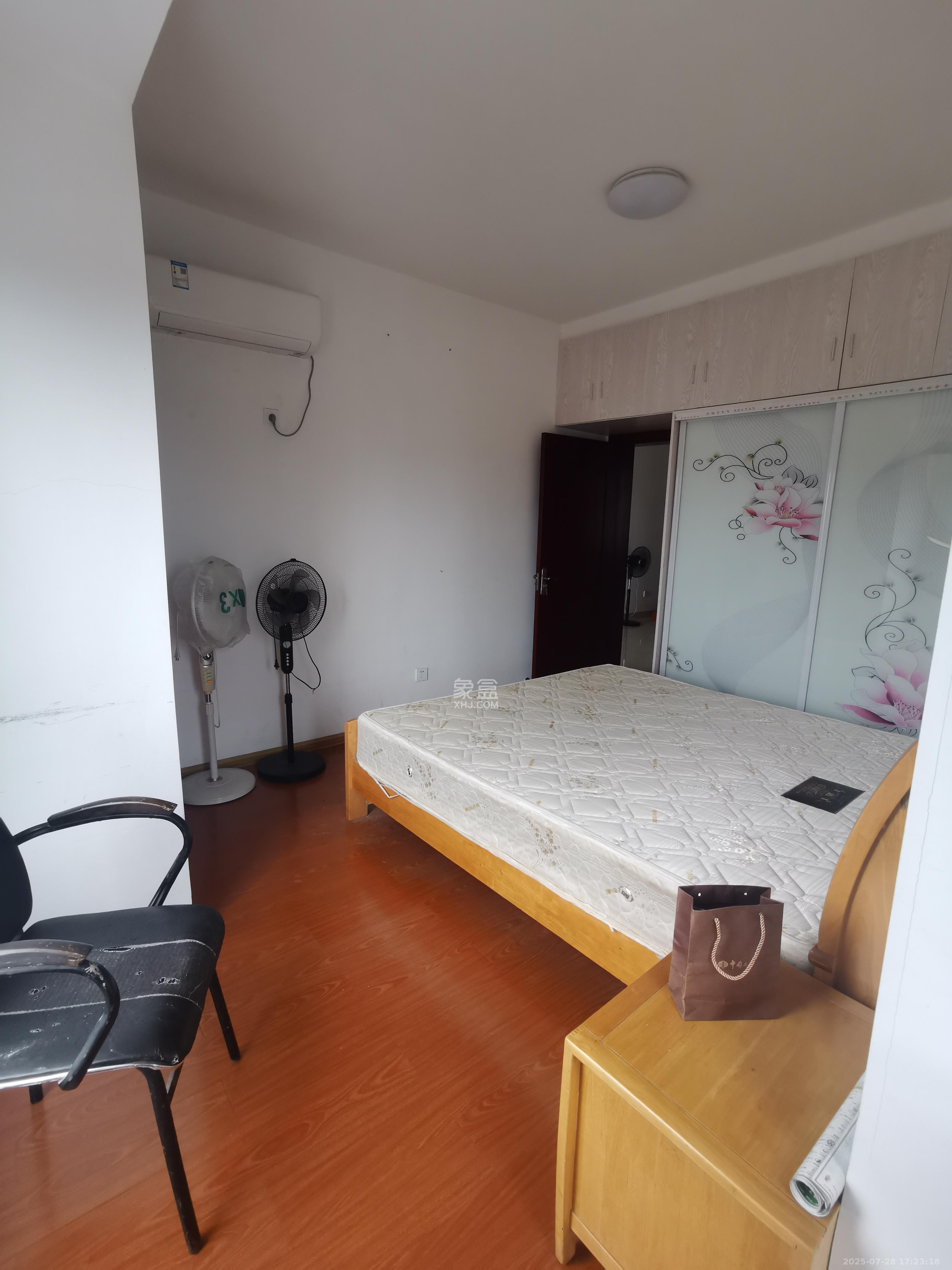 新盛珑璟台 2室2厅1卫 1950.0元/月 新盛珑璟台 2室2厅1卫 1950.0元/月室内图