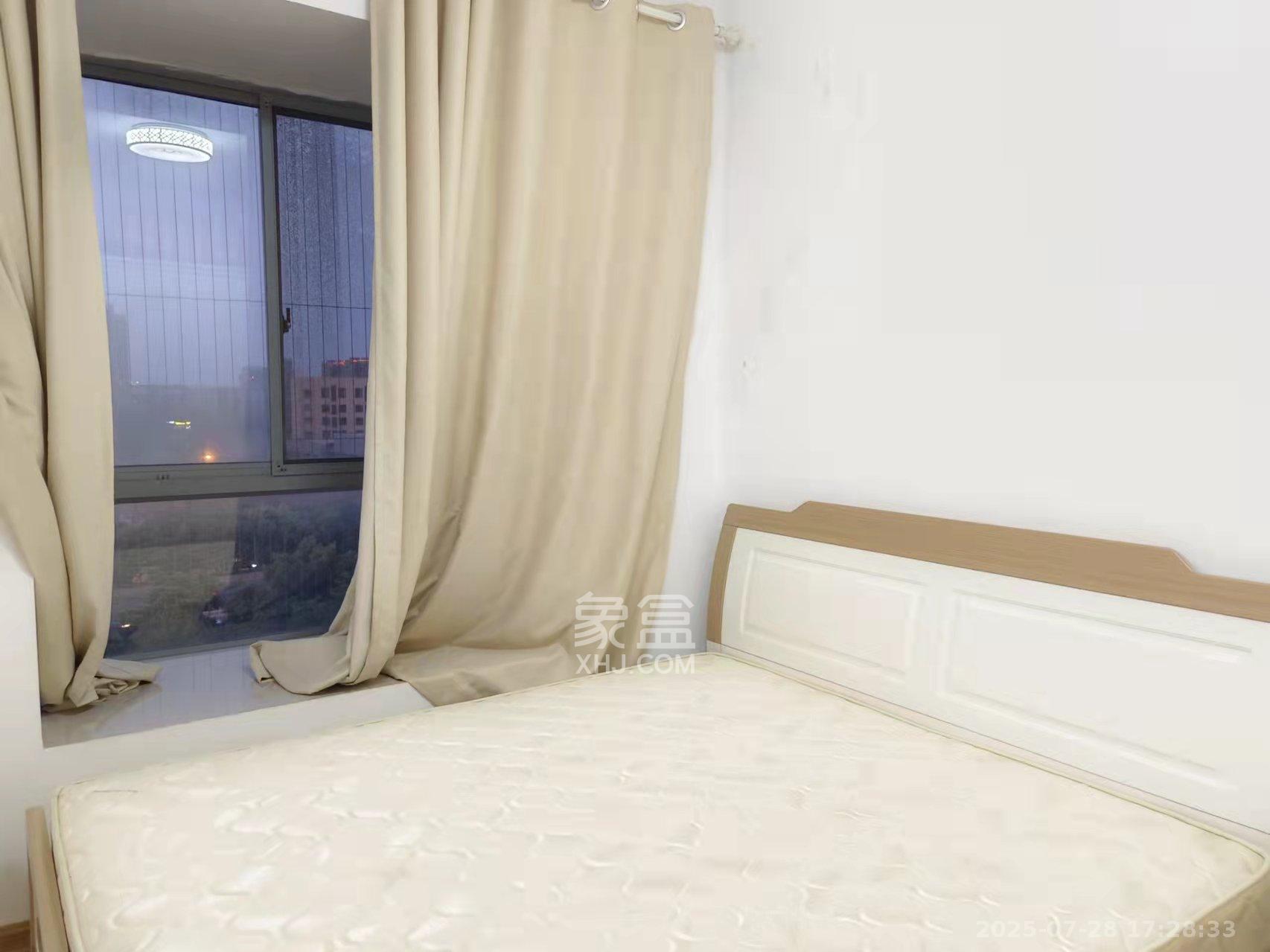 荣升家园(湘江熙岸) 3室2厅2卫 2400.0元/月 荣升家园(湘江熙岸) 3室2厅2卫 2400.0元/月室内图