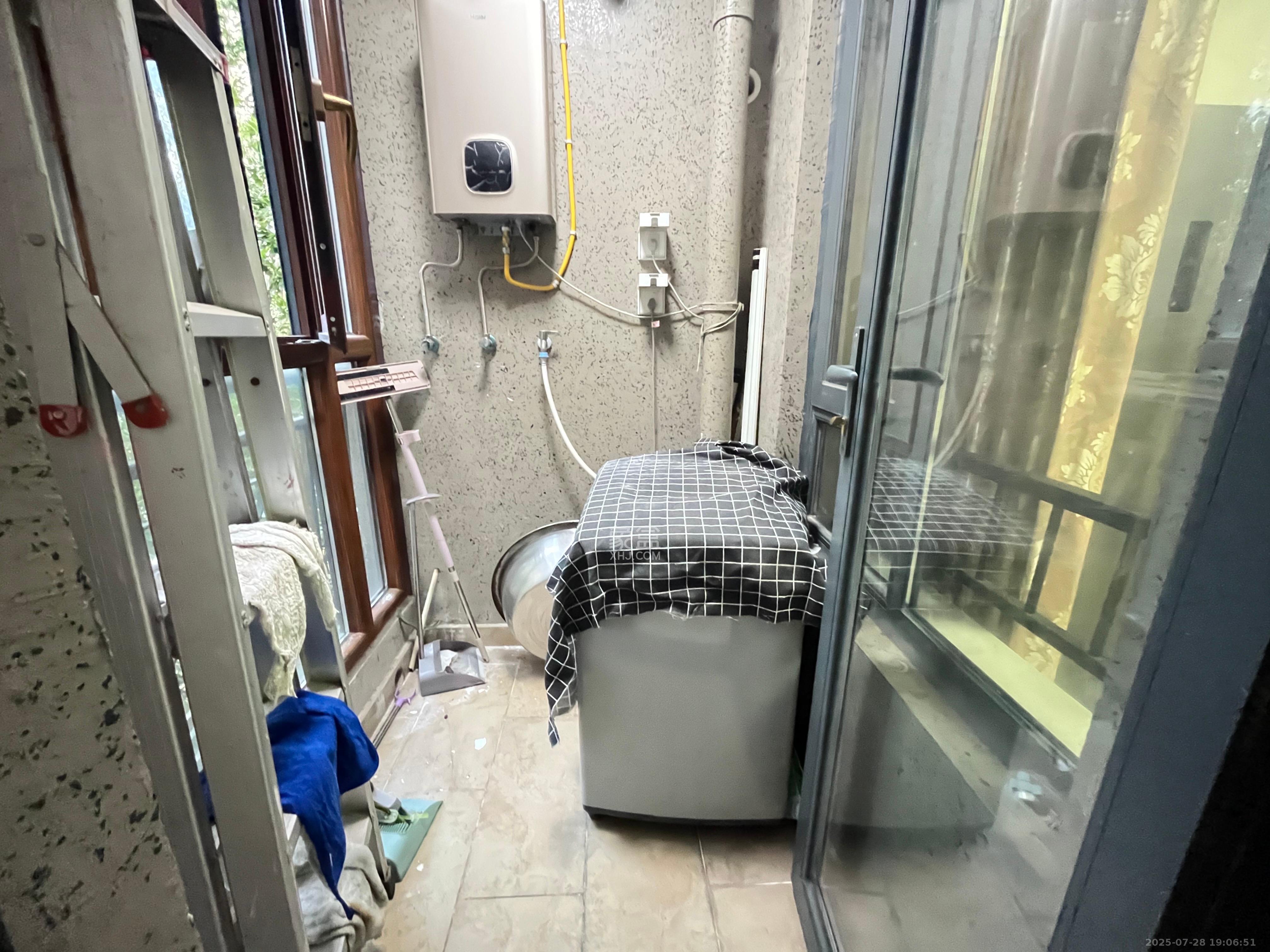 恒大江湾 4室2厅2卫 3000.0元/月 恒大江湾 4室2厅2卫 3000.0元/月室内图