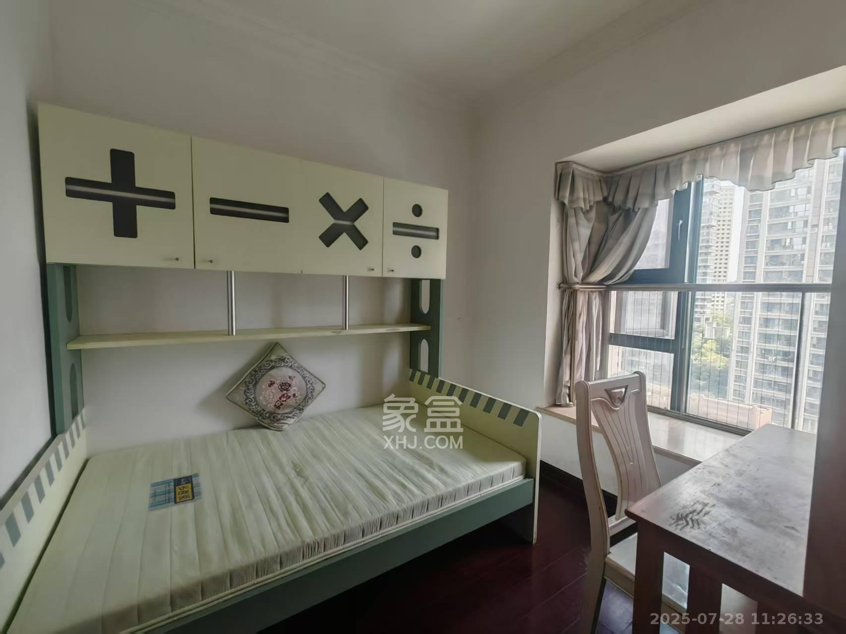 恒大华府  3室2厅1卫    2500.0元/月 恒大华府  3室2厅1卫    2500.0元/月室内图