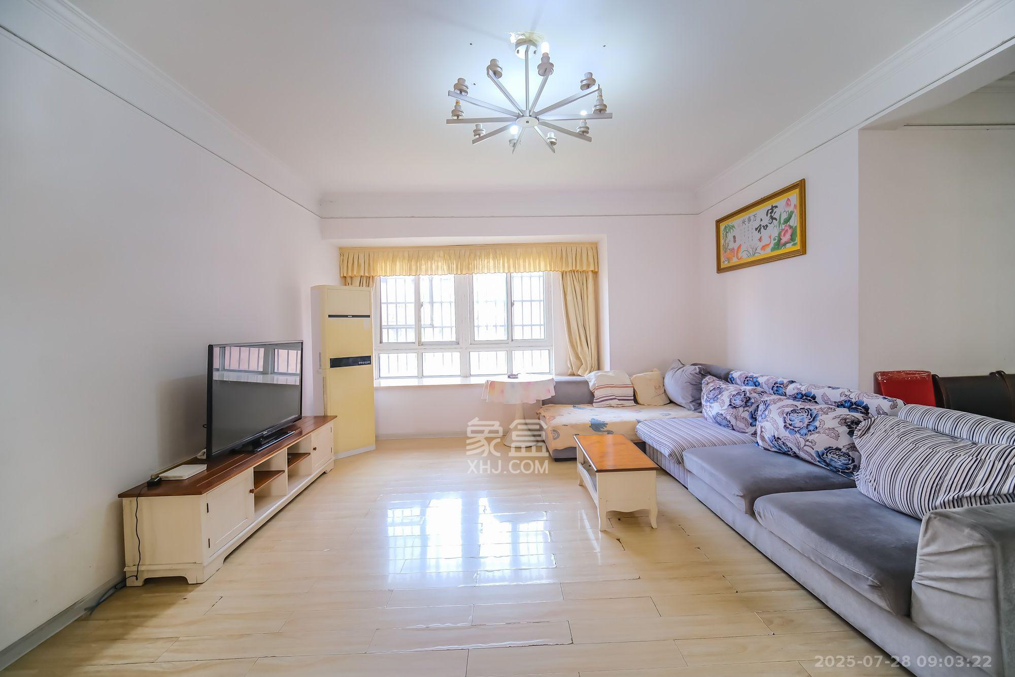 山水湾 4室2厅2卫 1880.0元/月 山水湾 4室2厅2卫 1880.0元/月室内图