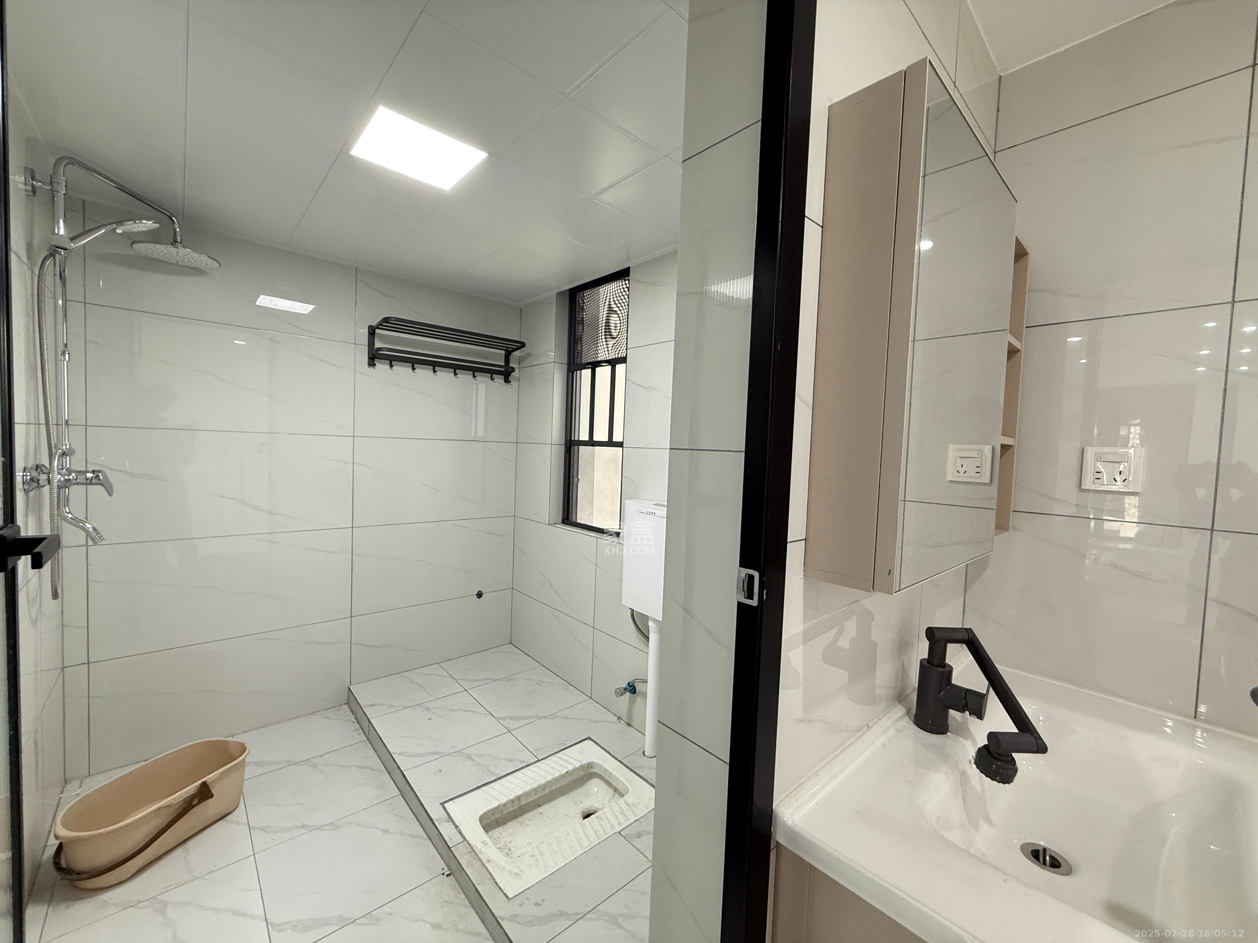 紫鑫中央广场（高铁新城）  3室2厅1卫    2500.0元/月室内图