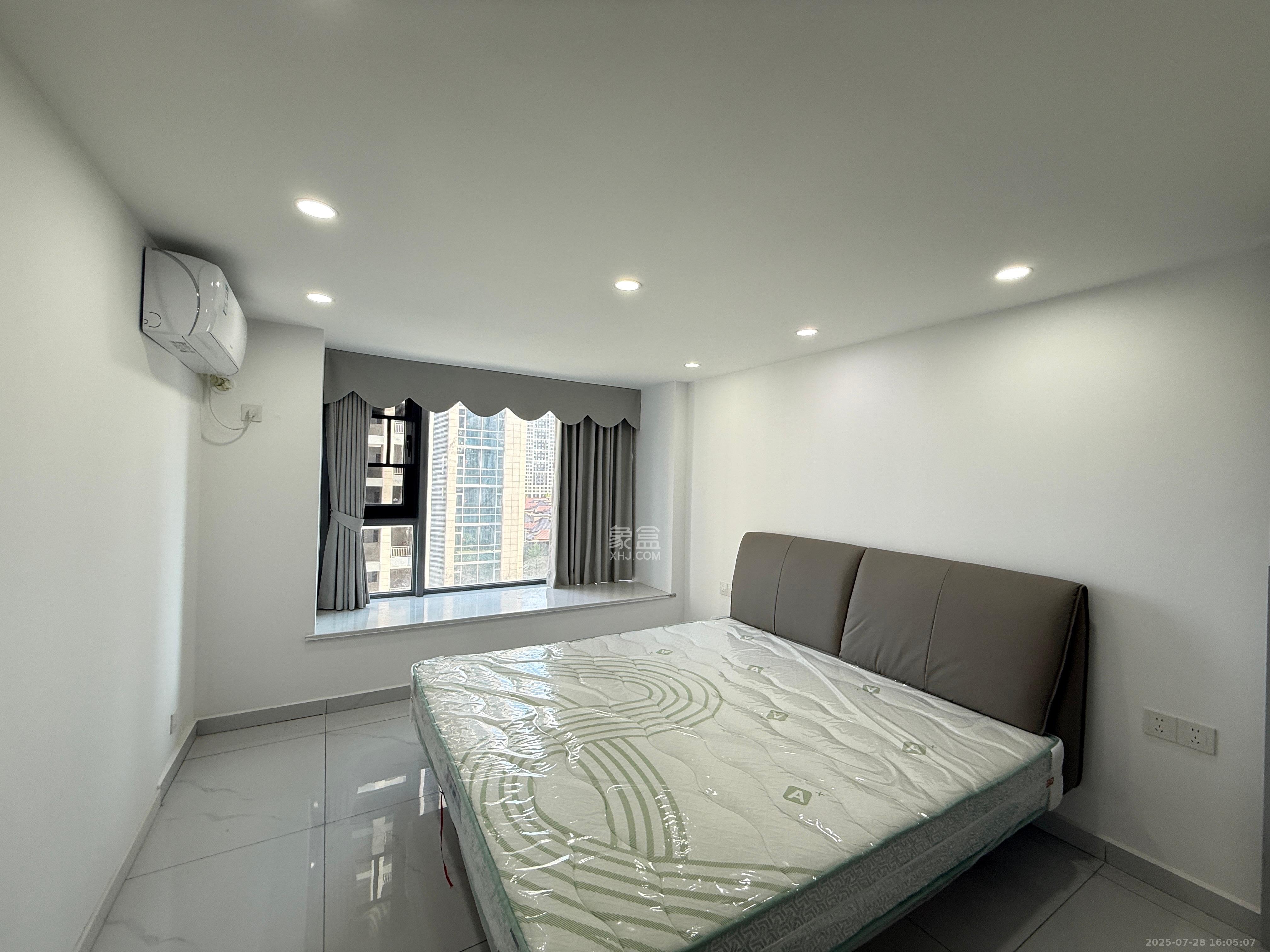 紫鑫中央广场(高铁新城) 3室2厅1卫 2500.0元/月 紫鑫中央广场(高铁新城) 3室2厅1卫 2500.0元/月室内图