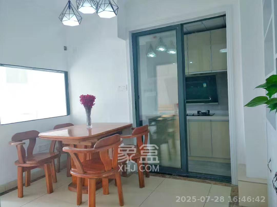 中建芙蓉嘉苑  2室1厅1卫    1600.0元/月室内图