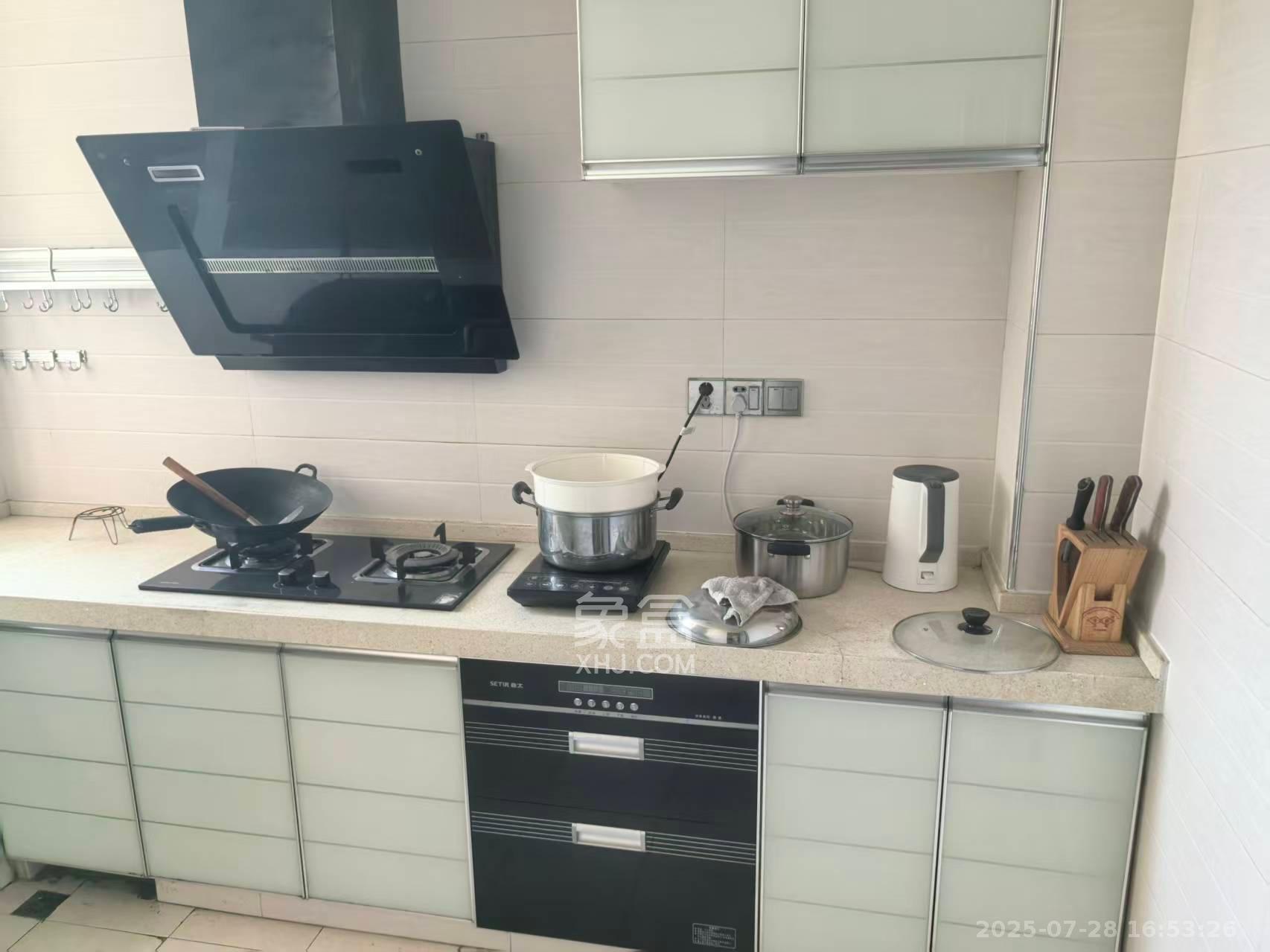 芙蓉区农村合作银行宿舍 3室2厅2卫 2500.0元/月 芙蓉区农村合作银行宿舍 3室2厅2卫 2500.0元/月室内图