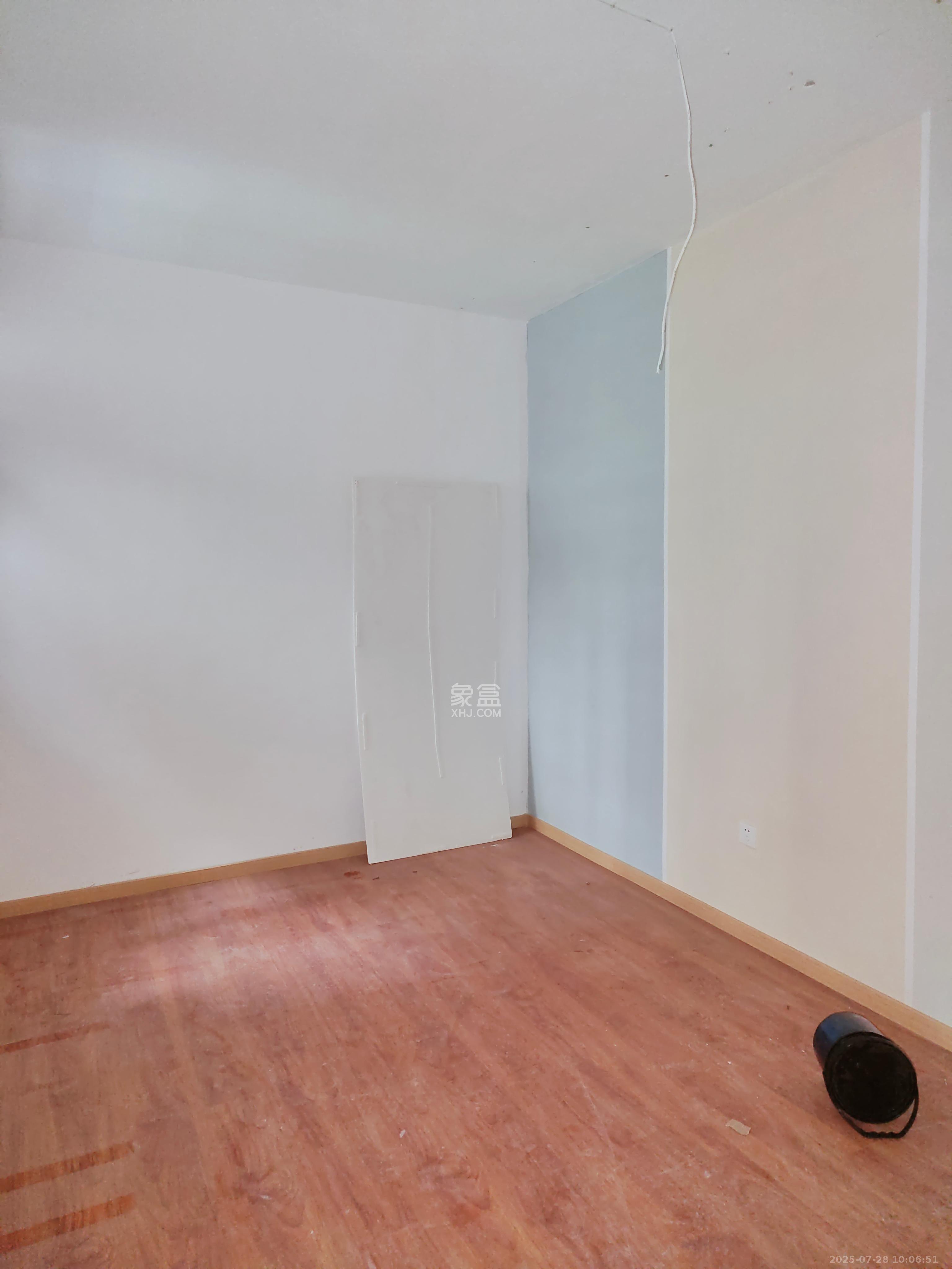 先锋新宇  2室2厅1卫    1800.0元/月室内图