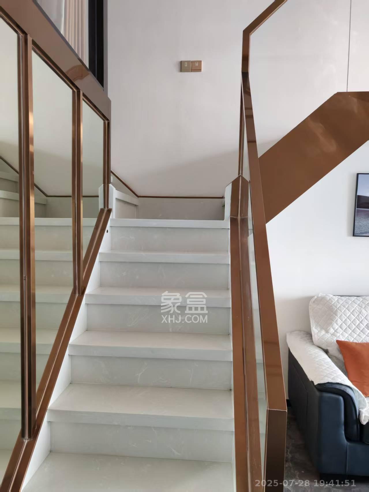 富兴时代御城 2室1厅1卫 2800.0元/月 富兴时代御城 2室1厅1卫 2800.0元/月室内图