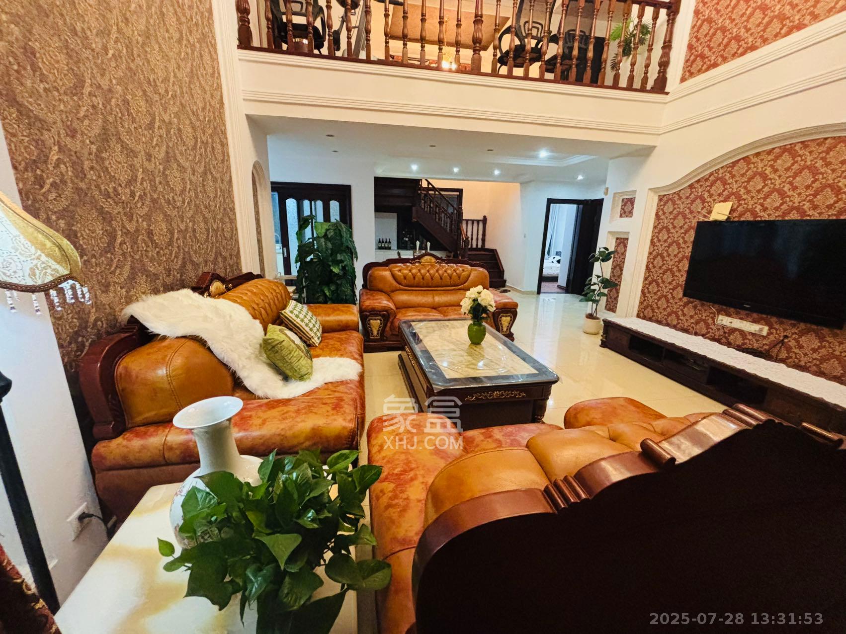 龙湾国际洋房 5室2厅3卫 6500.0元/月 龙湾国际洋房 5室2厅3卫 6500.0元/月室内图