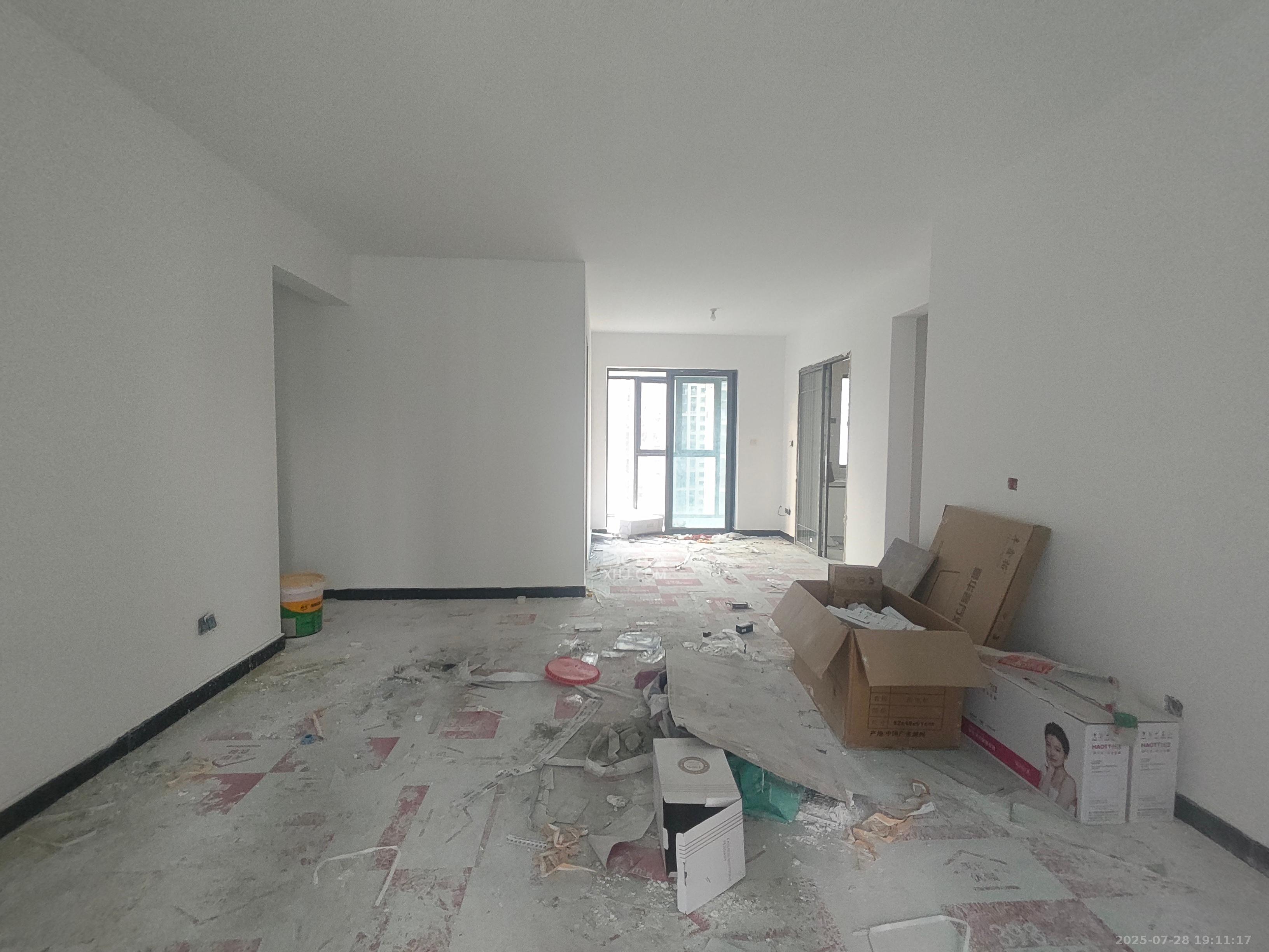 诺德滨江逸园（中铁逸园）  4室2厅2卫   4500.00元/月室内图