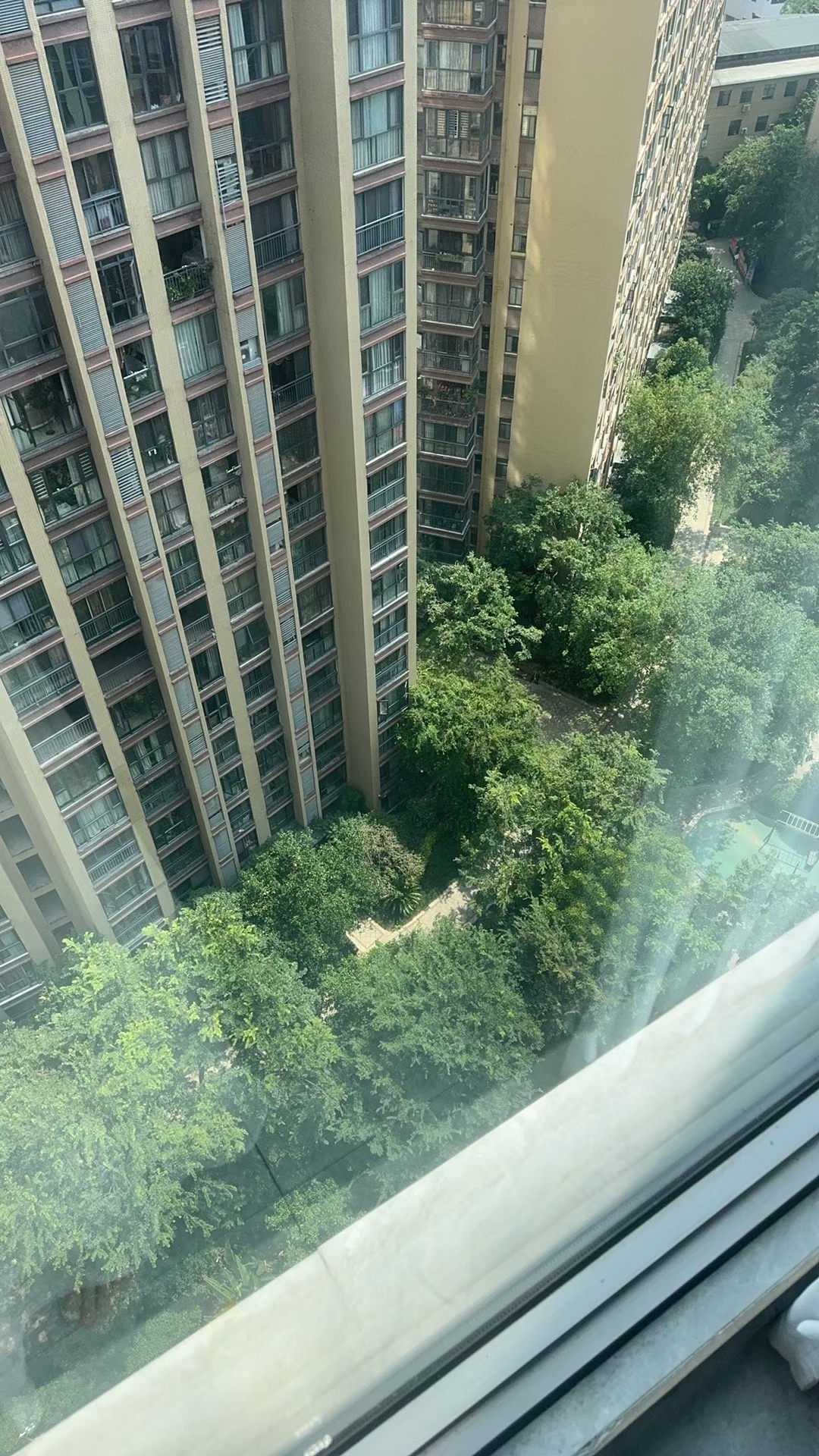 山水印象  3室2厅2卫    2000.0元/月 山水印象  3室2厅2卫    2000.0元/月室内图