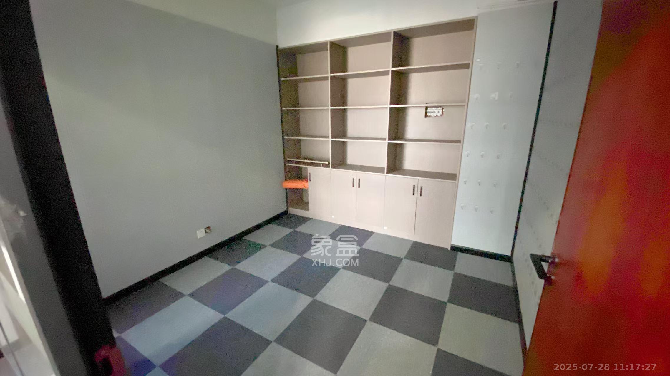 捞建集团（君泰城市快线）   104.0㎡     4500.00元/月室内图