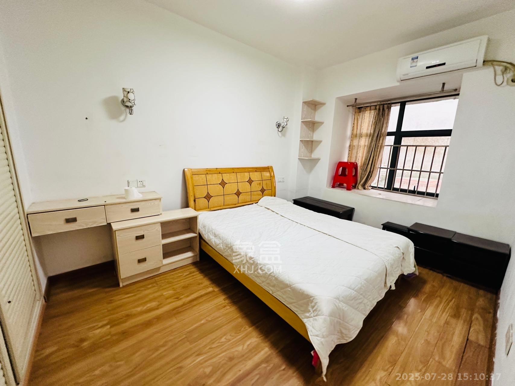 蓝湾国际广场  2室1厅1卫    2300.0元/月室内图