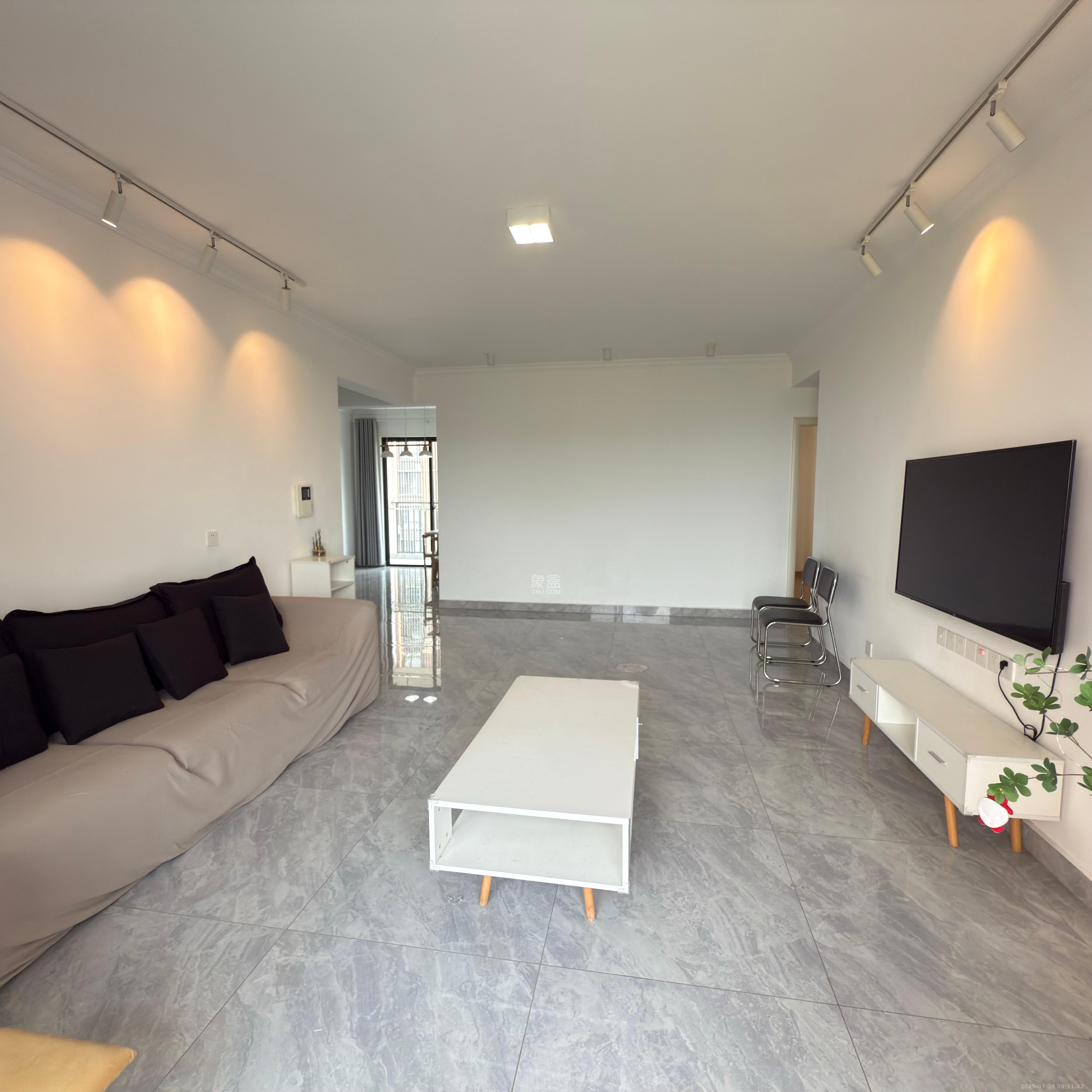 长沙欧洲城  3室2厅2卫    3350.0元/月室内图