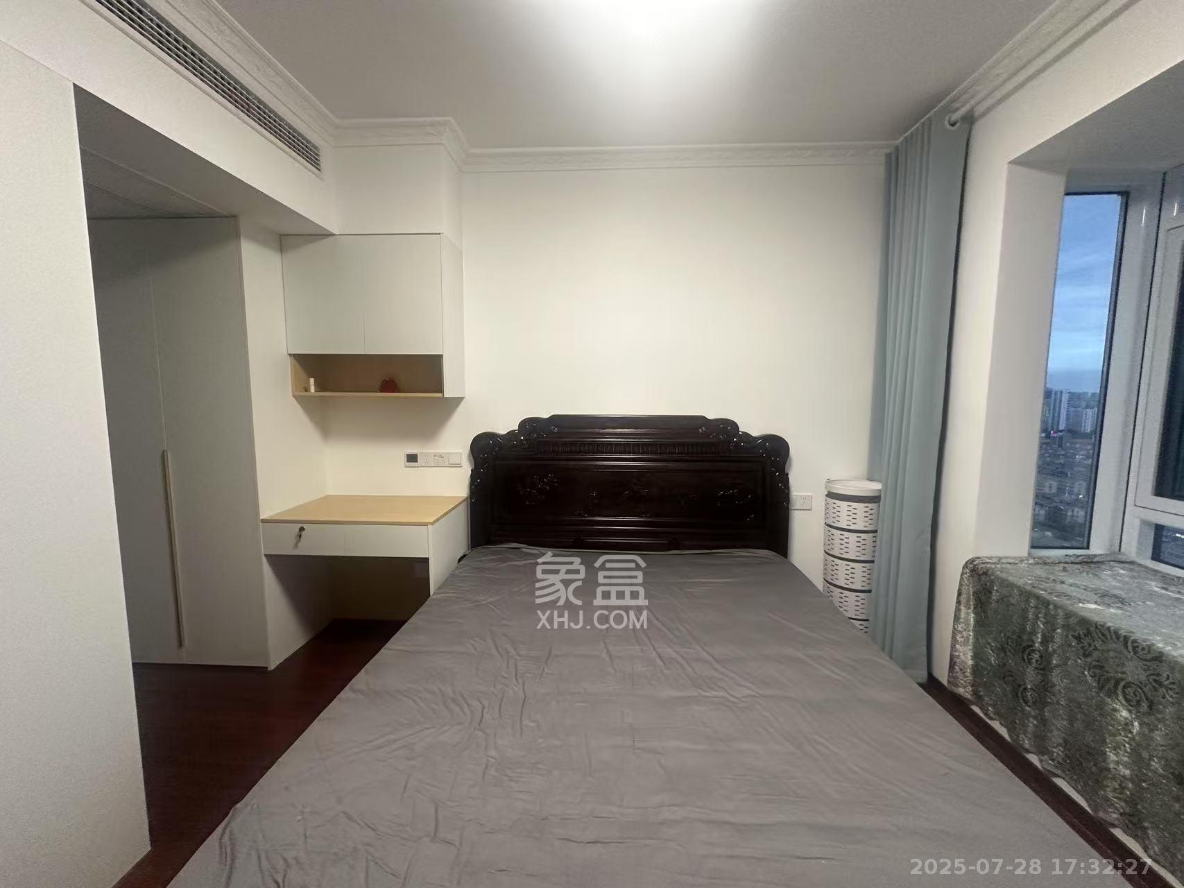 友兴家园  3室2厅2卫    3500.0元/月 友兴家园  3室2厅2卫    3500.0元/月室内图