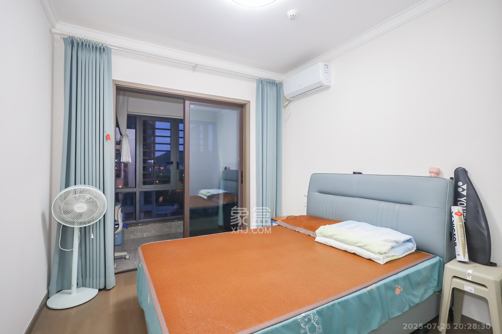 越秀悦湖台 4室2厅2卫 228.0万 越秀悦湖台 4室2厅2卫 228.0万卧室