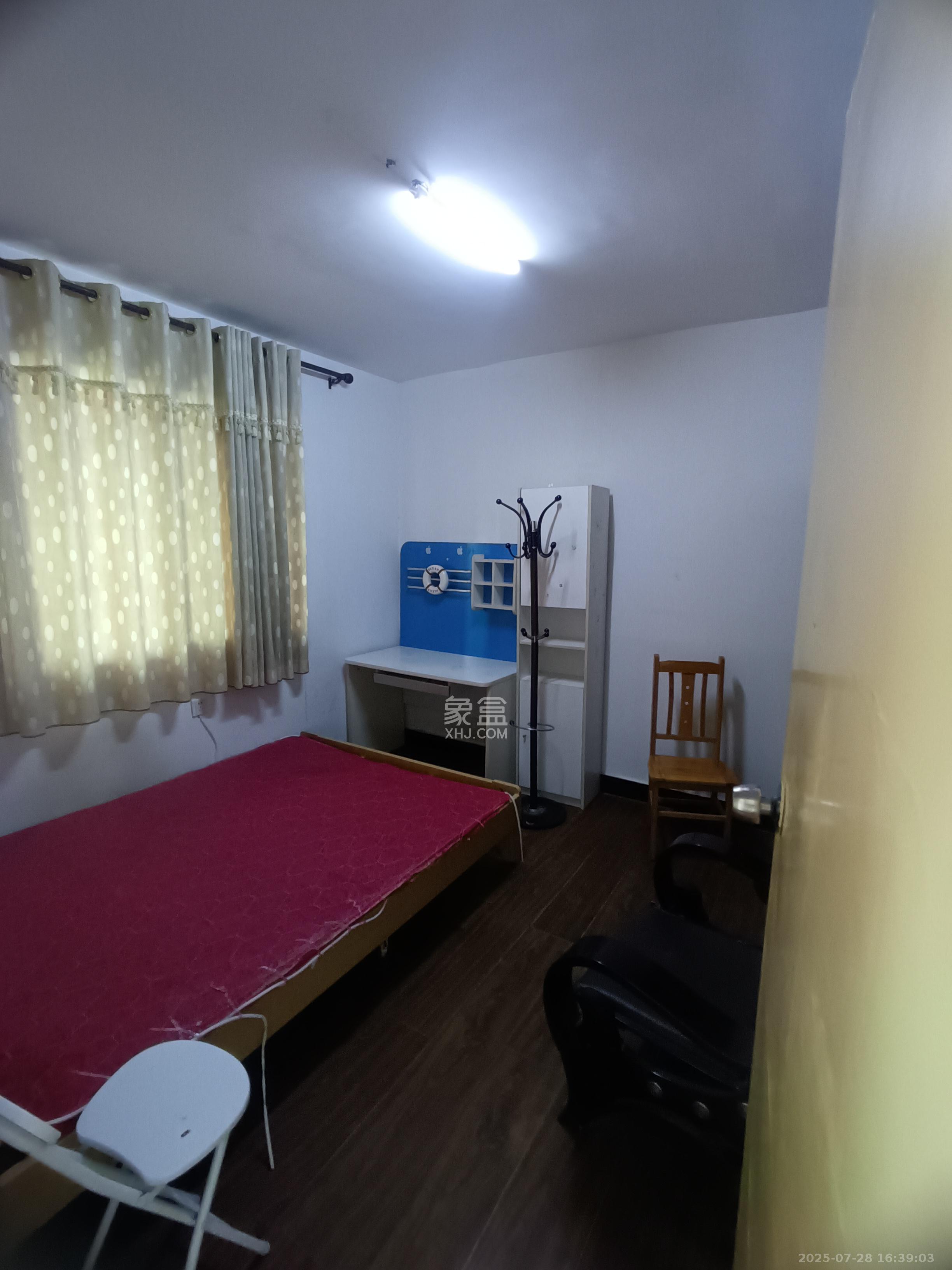 韭菜园商住楼 4室1厅2卫 3800.0元/月 韭菜园商住楼 4室1厅2卫 3800.0元/月室内图