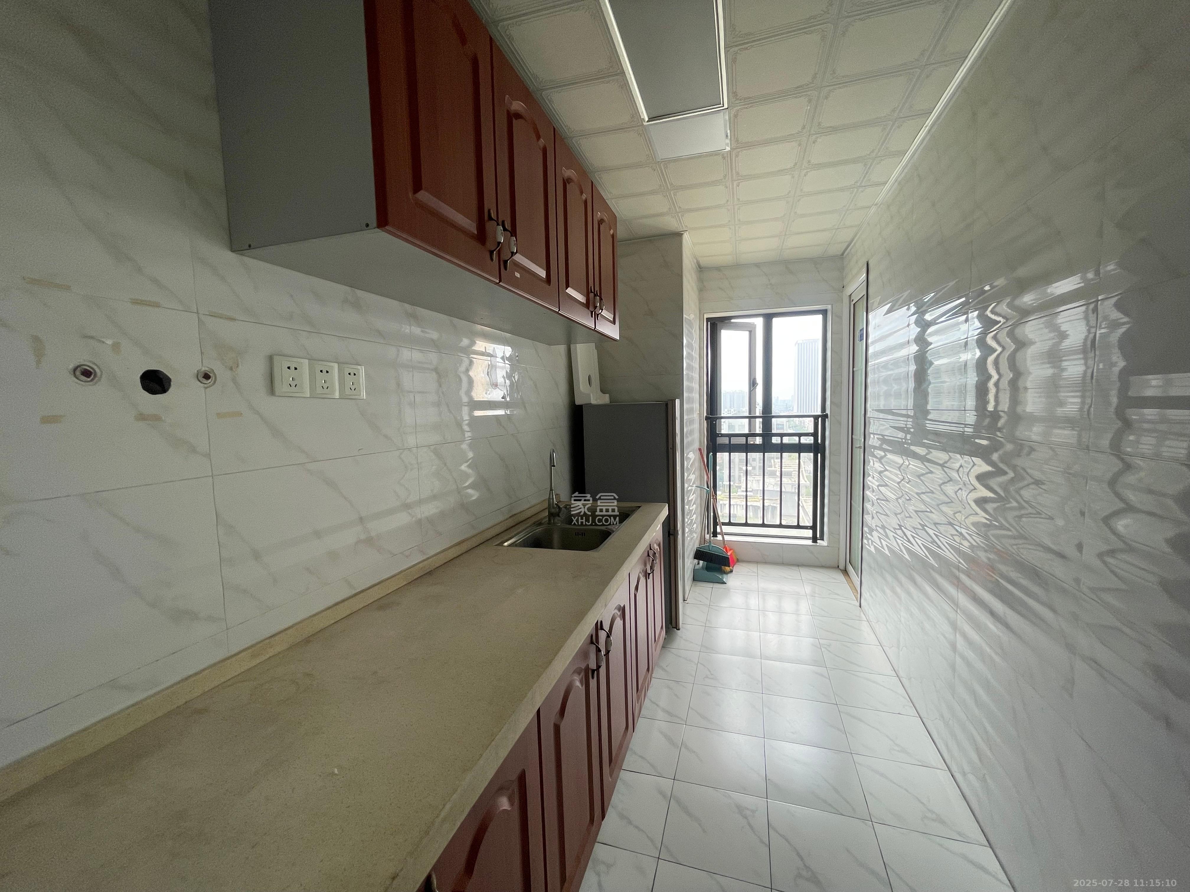 星大峰汇商务楼 3室2厅2卫 4900.0元/月 星大峰汇商务楼 3室2厅2卫 4900.0元/月室内图