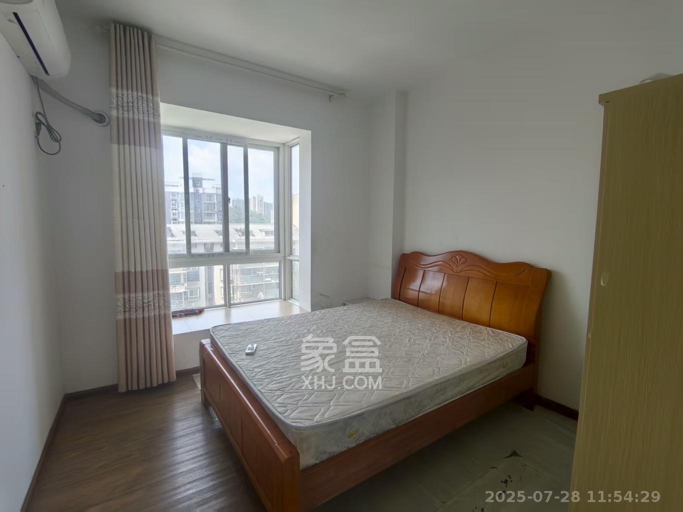 丰园城(鄱阳小区二期) 3室2厅2卫 2000.0元/月 丰园城(鄱阳小区二期) 3室2厅2卫 2000.0元/月室内图