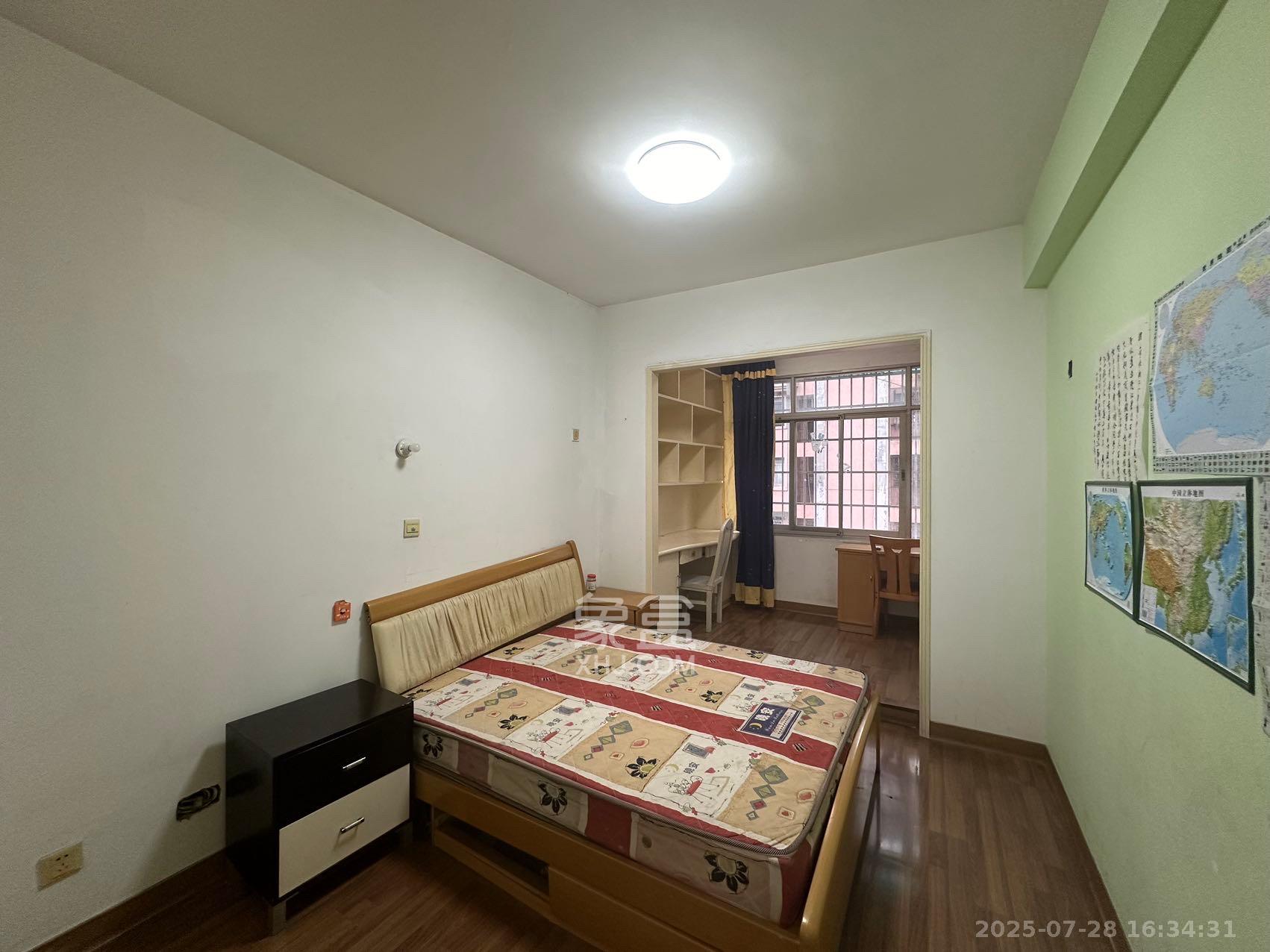 火星一片 3室2厅2卫 2500.0元/月 火星一片 3室2厅2卫 2500.0元/月室内图