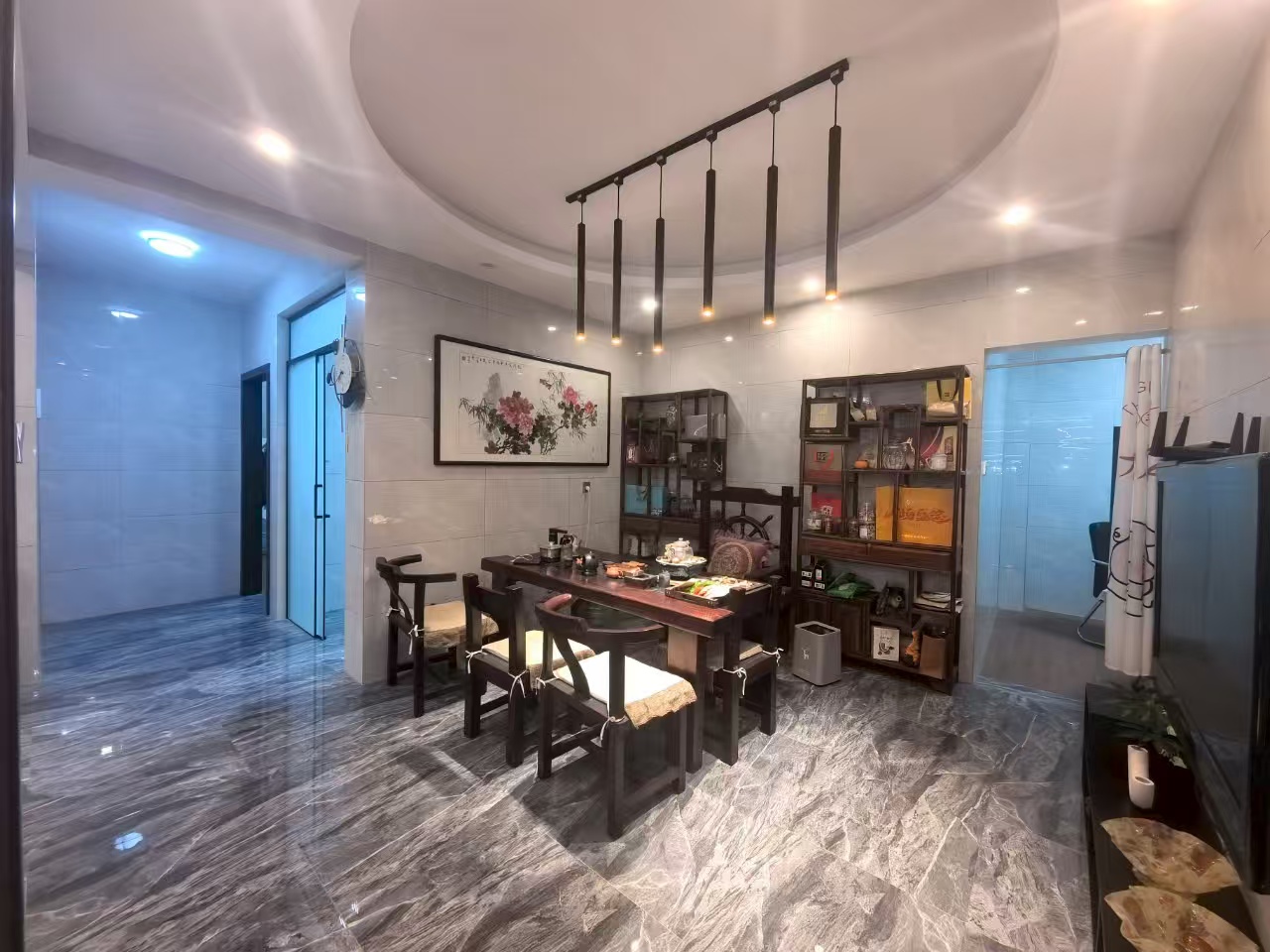 高尔夫紫龙郡 6室3厅3卫 138.0万 高尔夫紫龙郡 6室3厅3卫 138.0万室内图