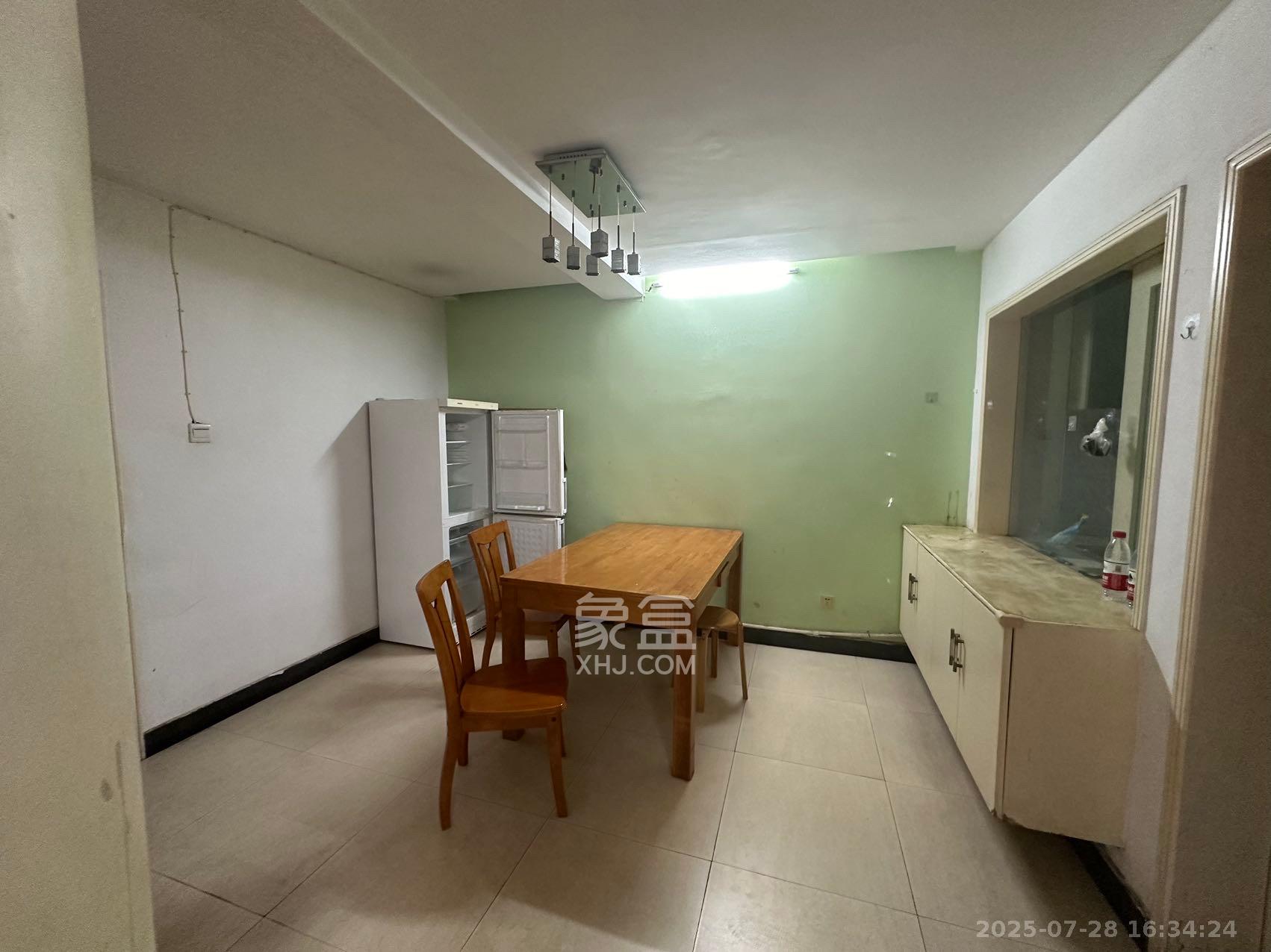 火星一片 3室2厅2卫 2500.0元/月 火星一片 3室2厅2卫 2500.0元/月室内图