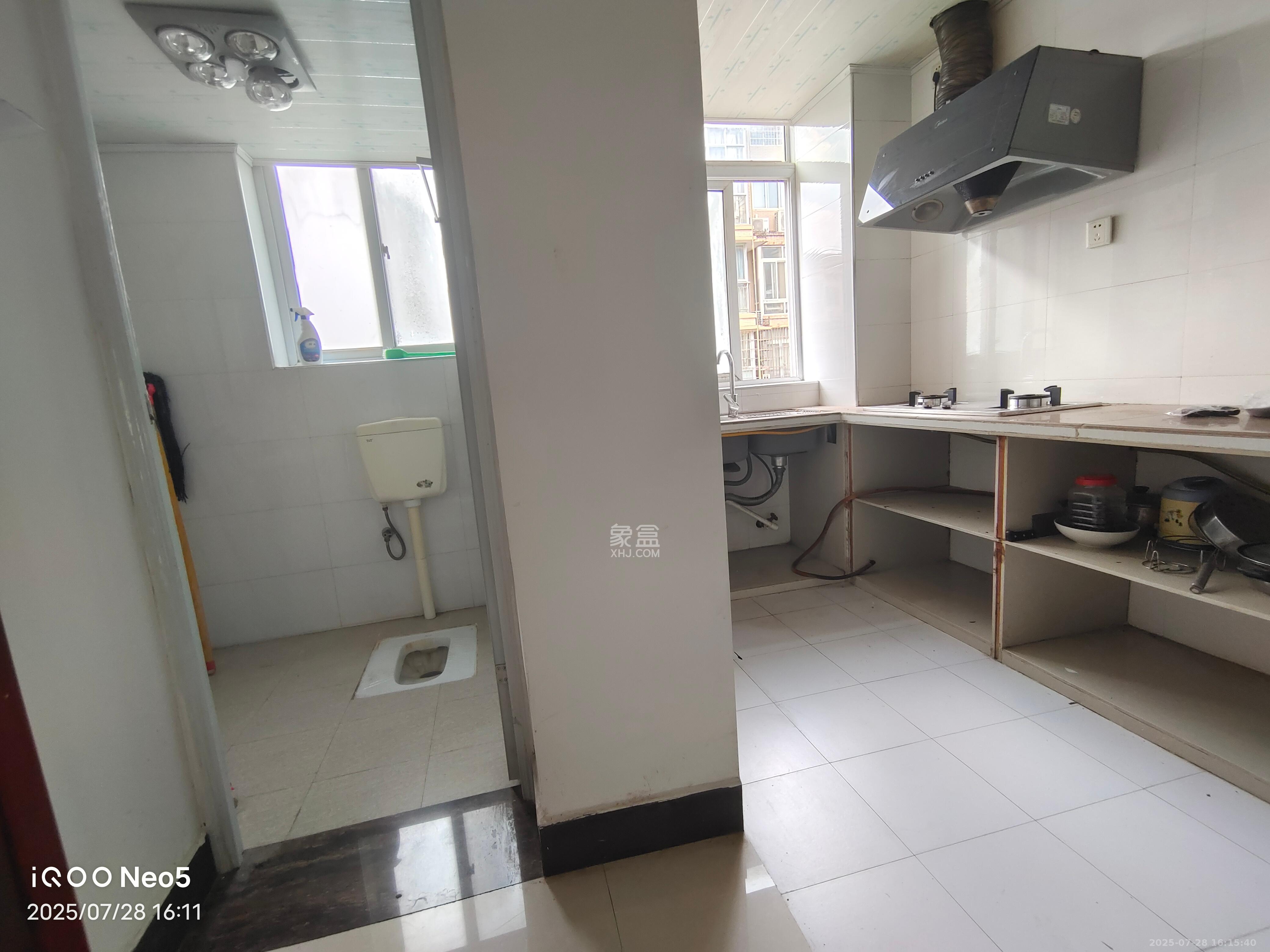 鄱阳小区  1室2厅1卫    1400.0元/月