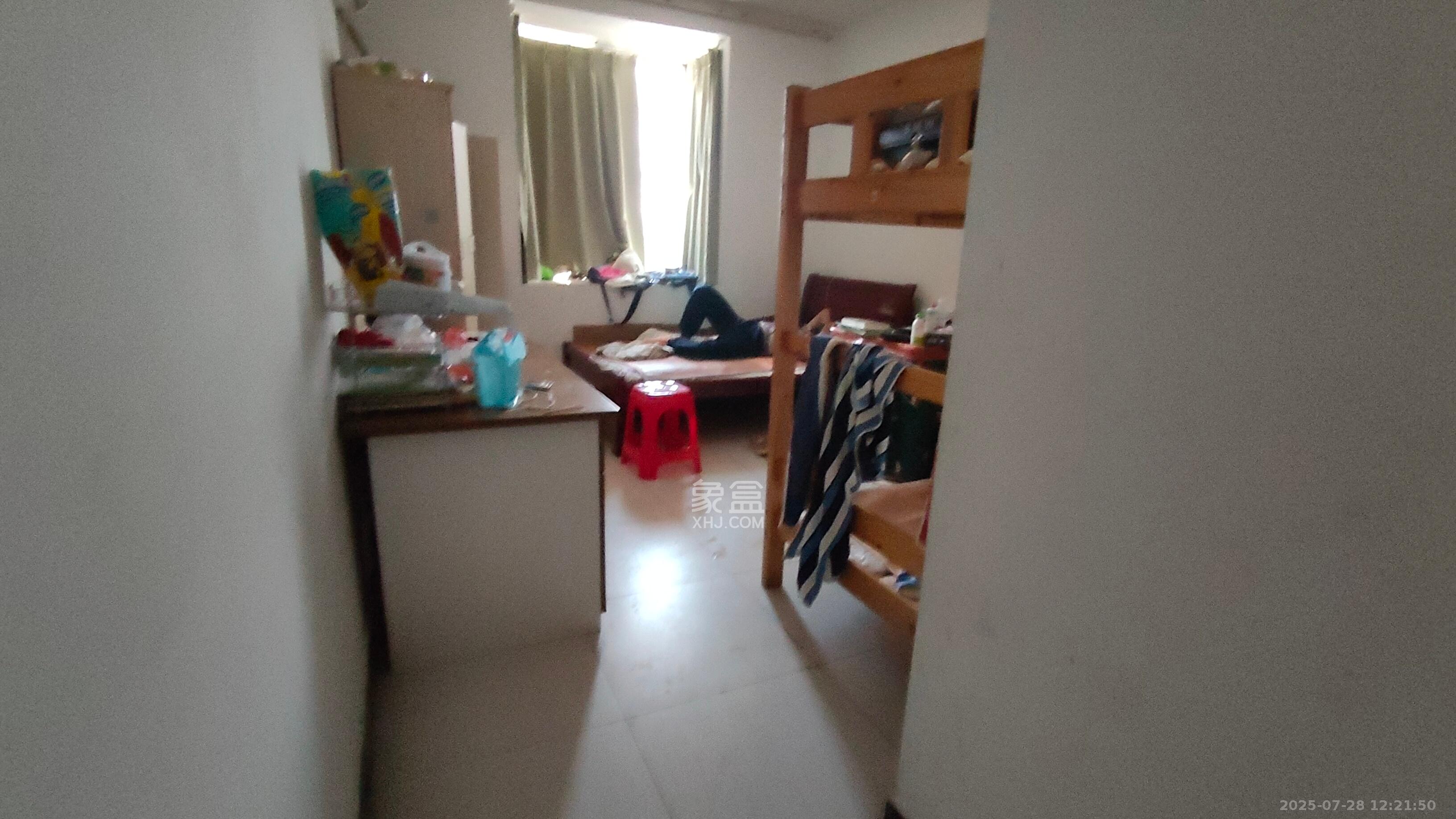 湘绣城  3室2厅2卫    1600.0元/月室内图